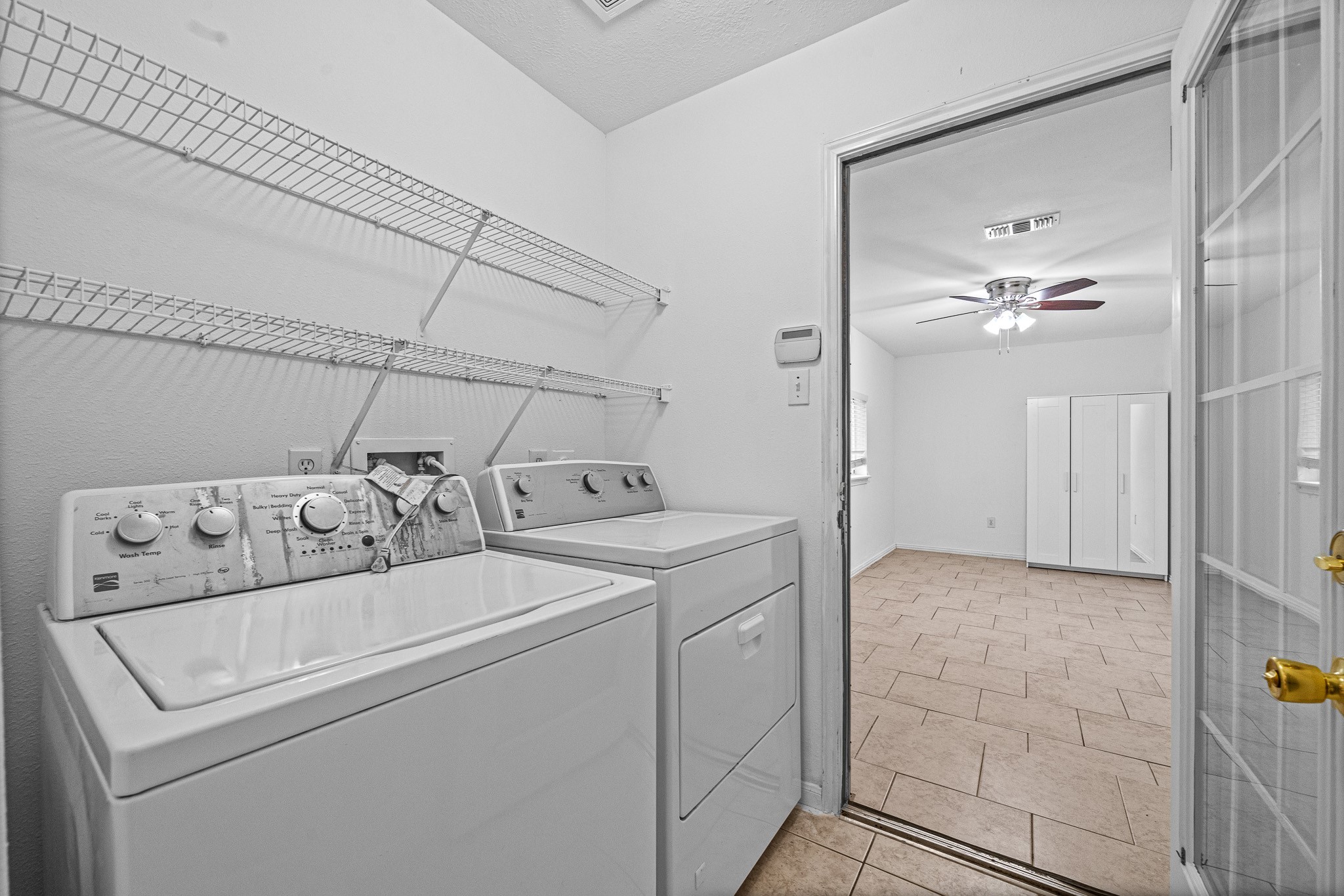 5010 E Newpark Drive Property Photo 26