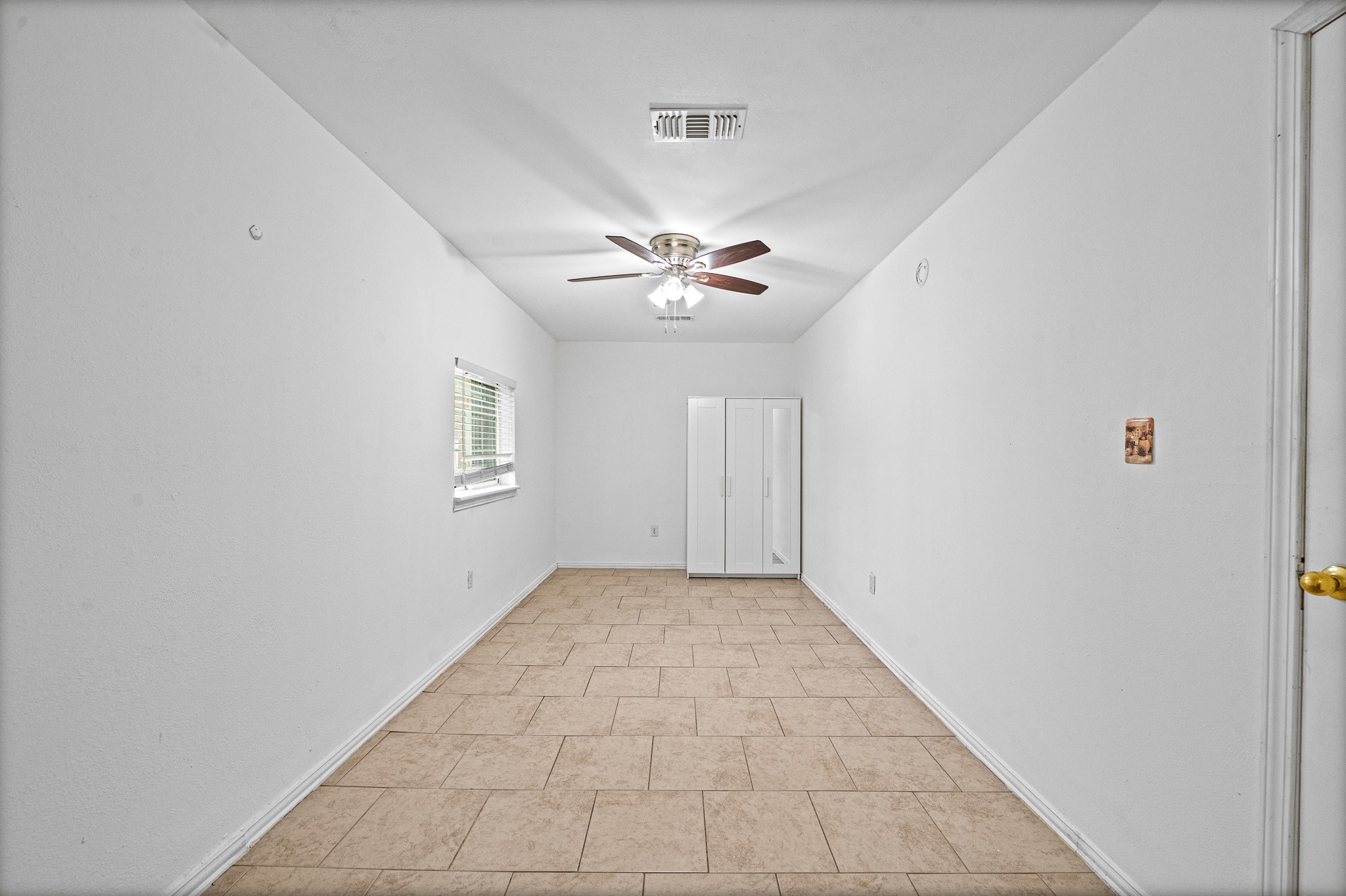 5010 E Newpark Drive Property Photo 27
