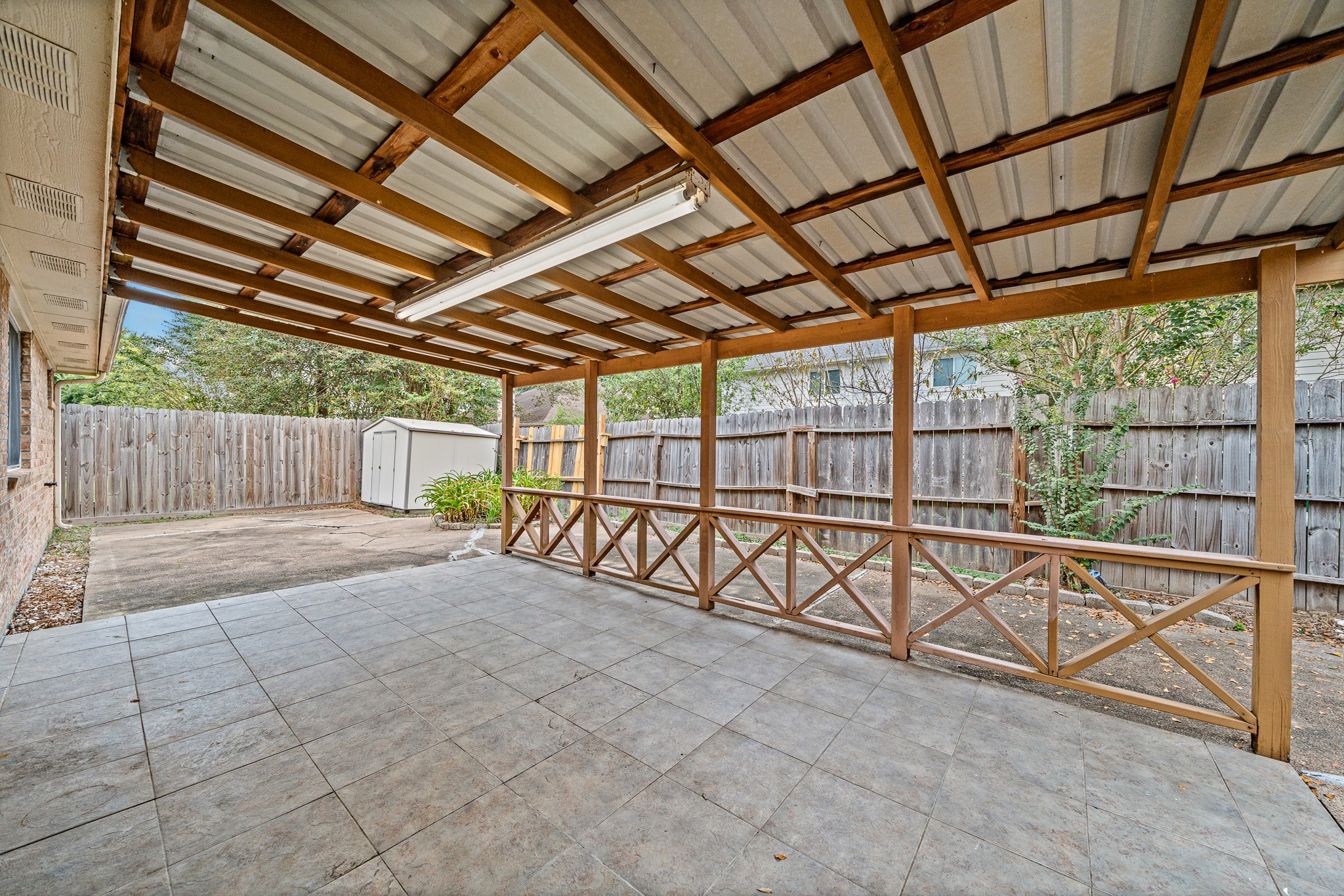 5010 E Newpark Drive Property Photo 37