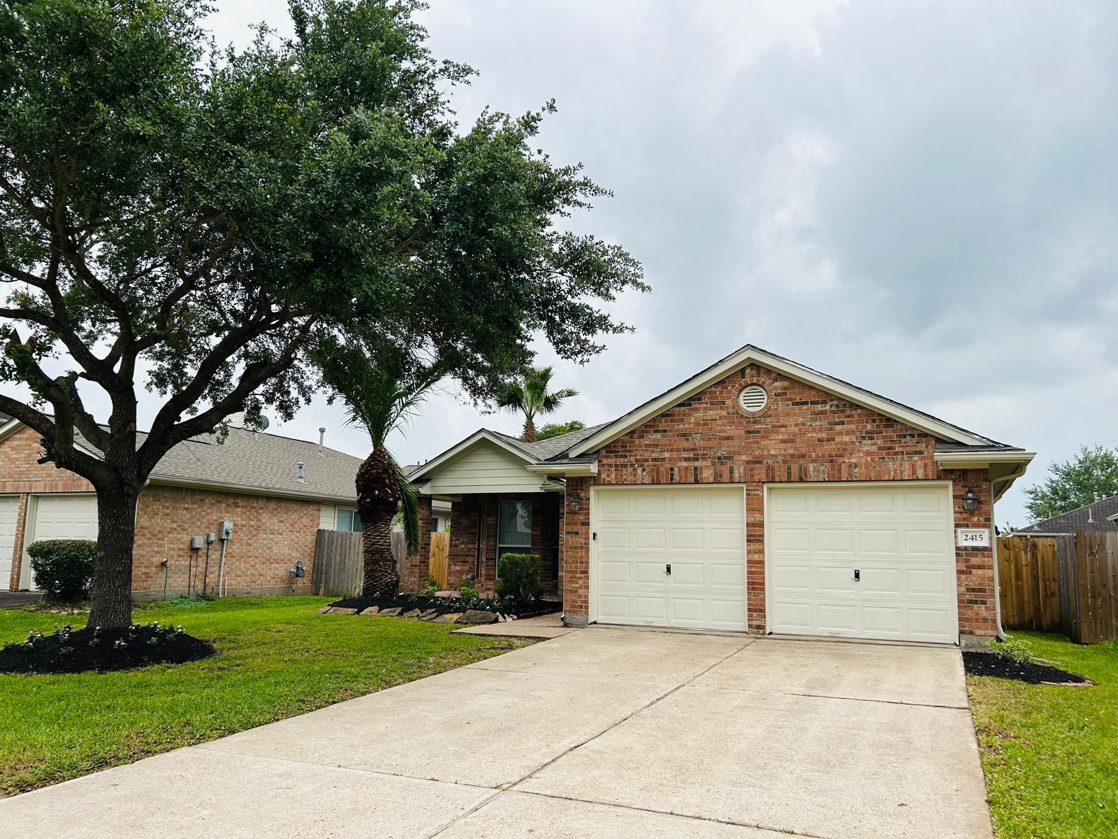 2415 Teal Run Place Drive Property Photo 1