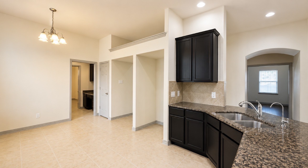 6181 Bridgewater Lane Property Photo 8