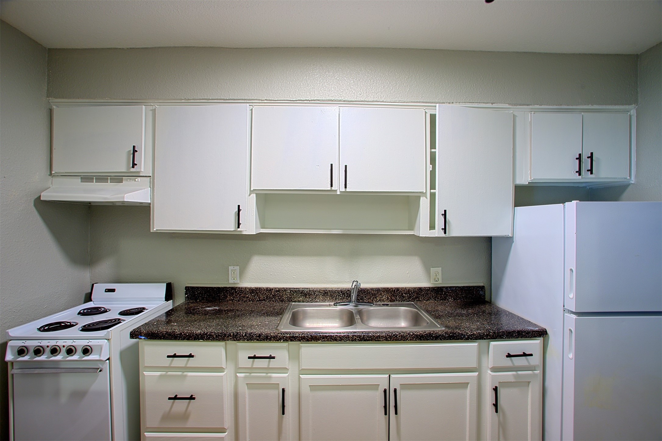 1419 Hawthorne 27 Property Photo 3