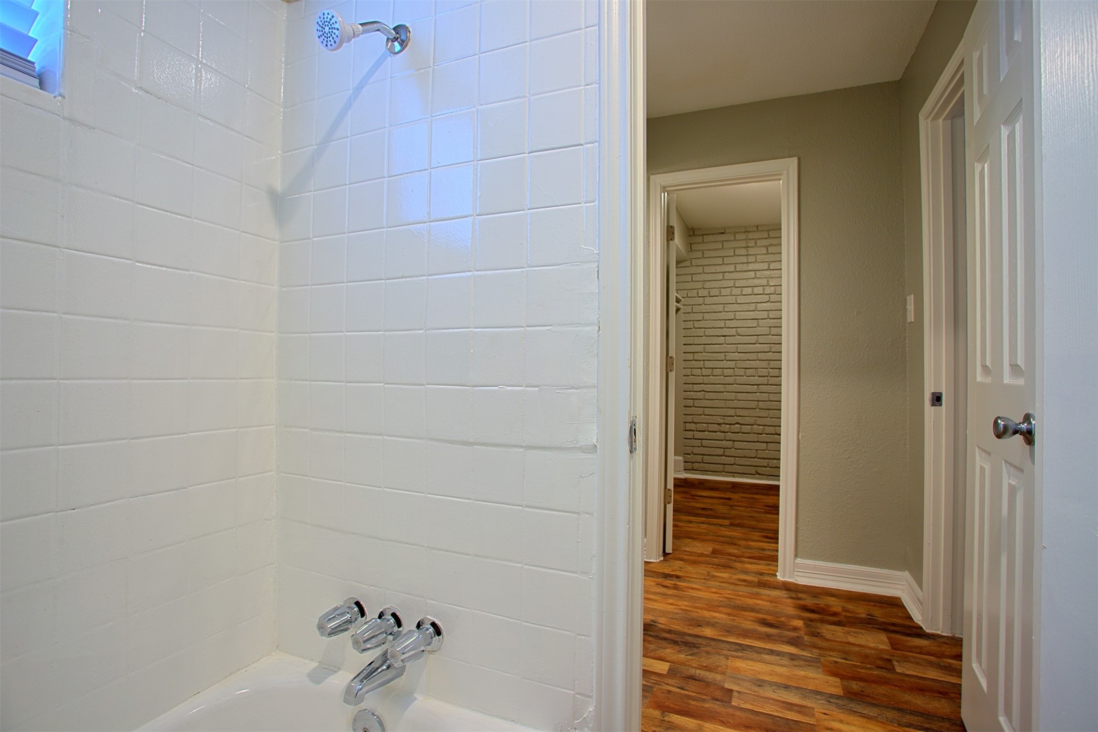 1419 Hawthorne 27 Property Photo 10