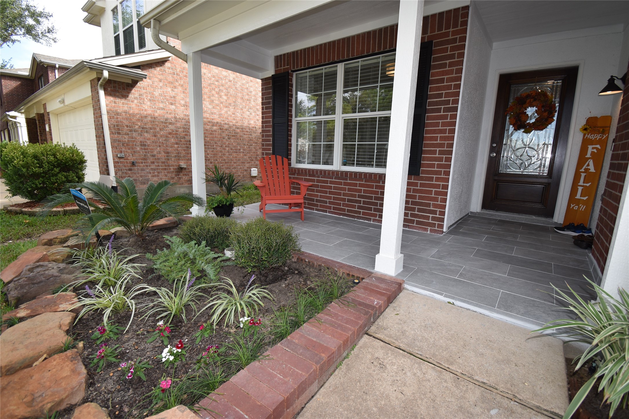 17611 Hoover Gardens Drive Property Photo 7