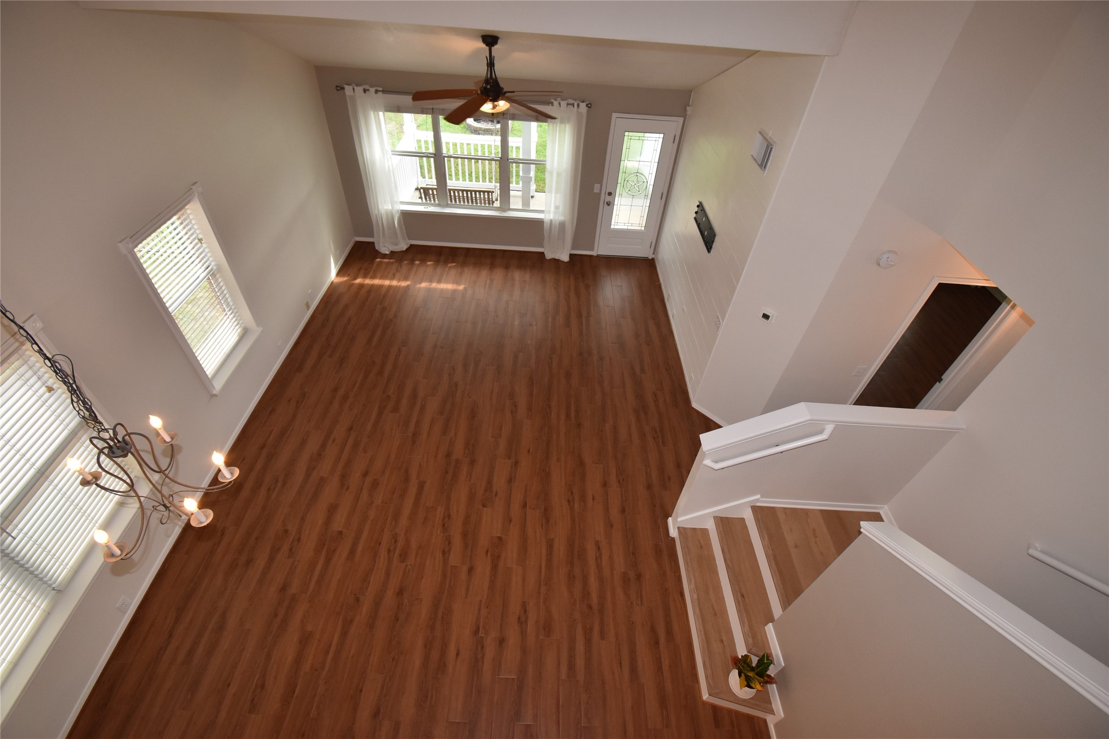 17611 Hoover Gardens Drive Property Photo 27