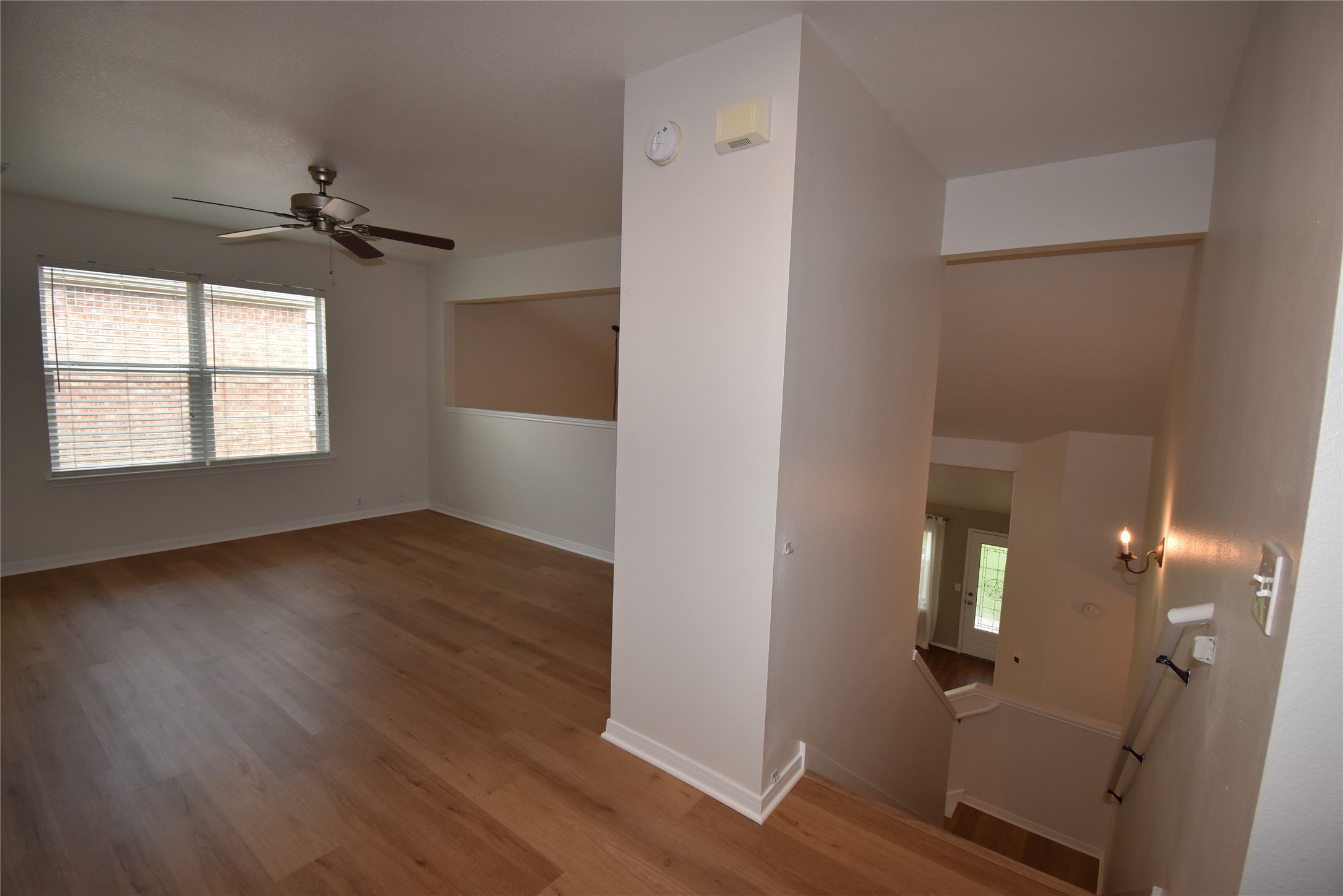 17611 Hoover Gardens Drive Property Photo 31