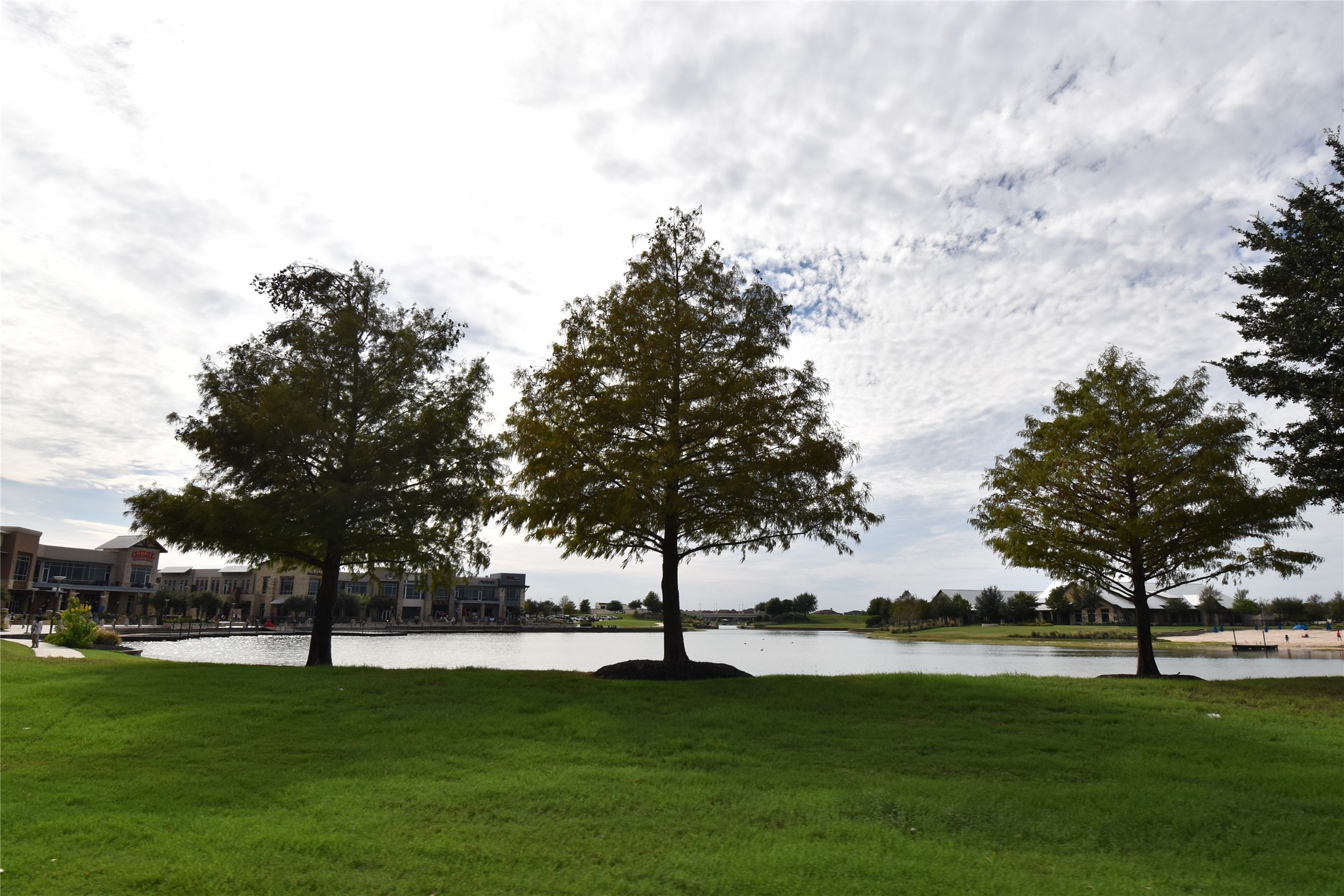 17611 Hoover Gardens Drive Property Photo 47