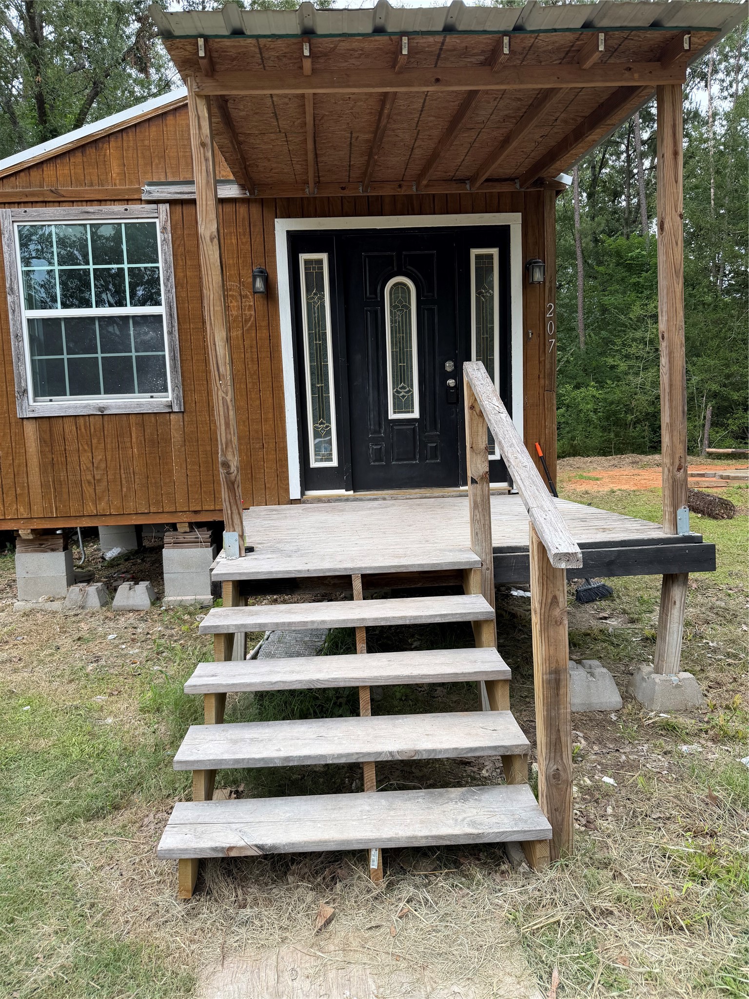 207 Robbie Road Property Photo 1