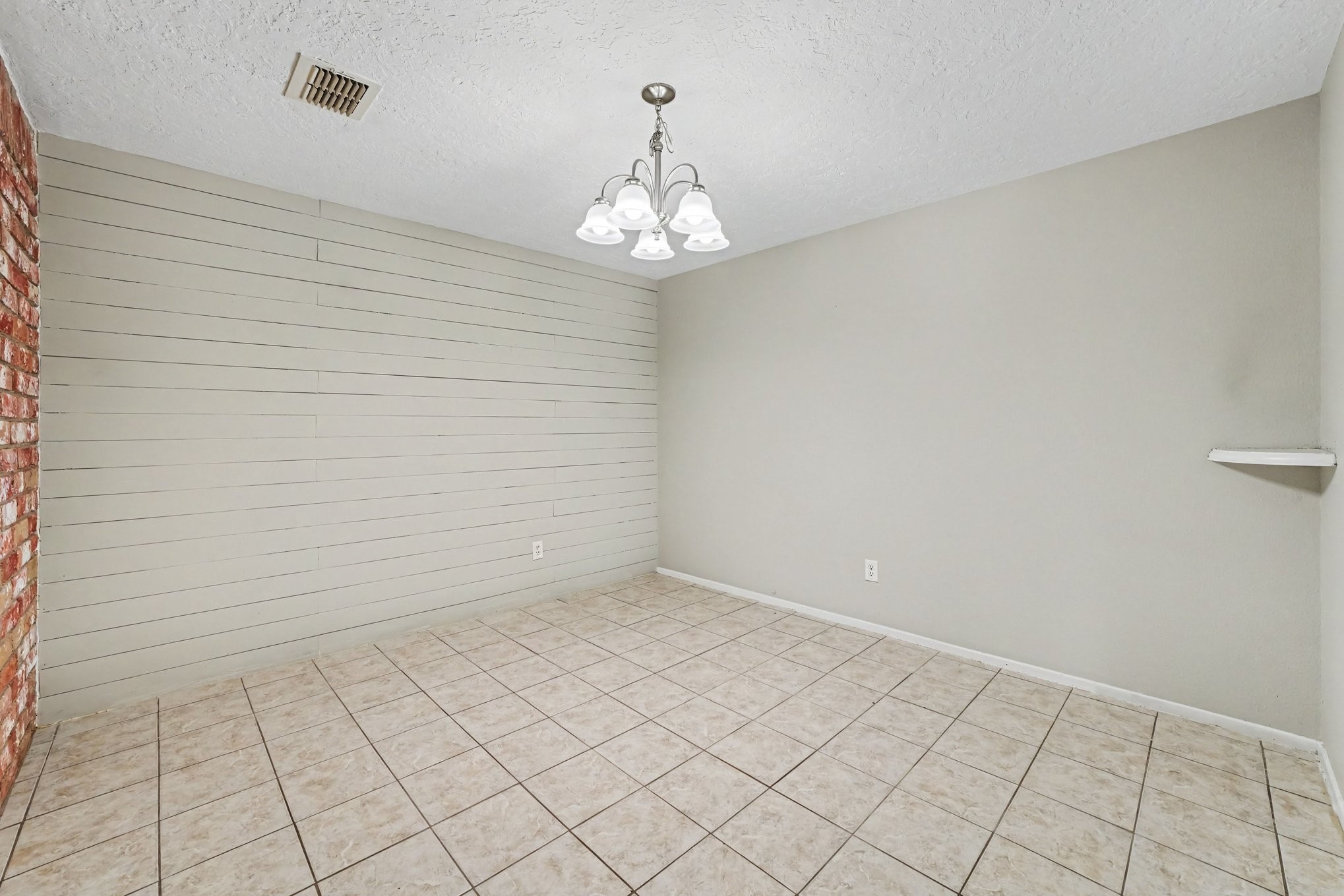 419 Pickford Drive Property Photo 8