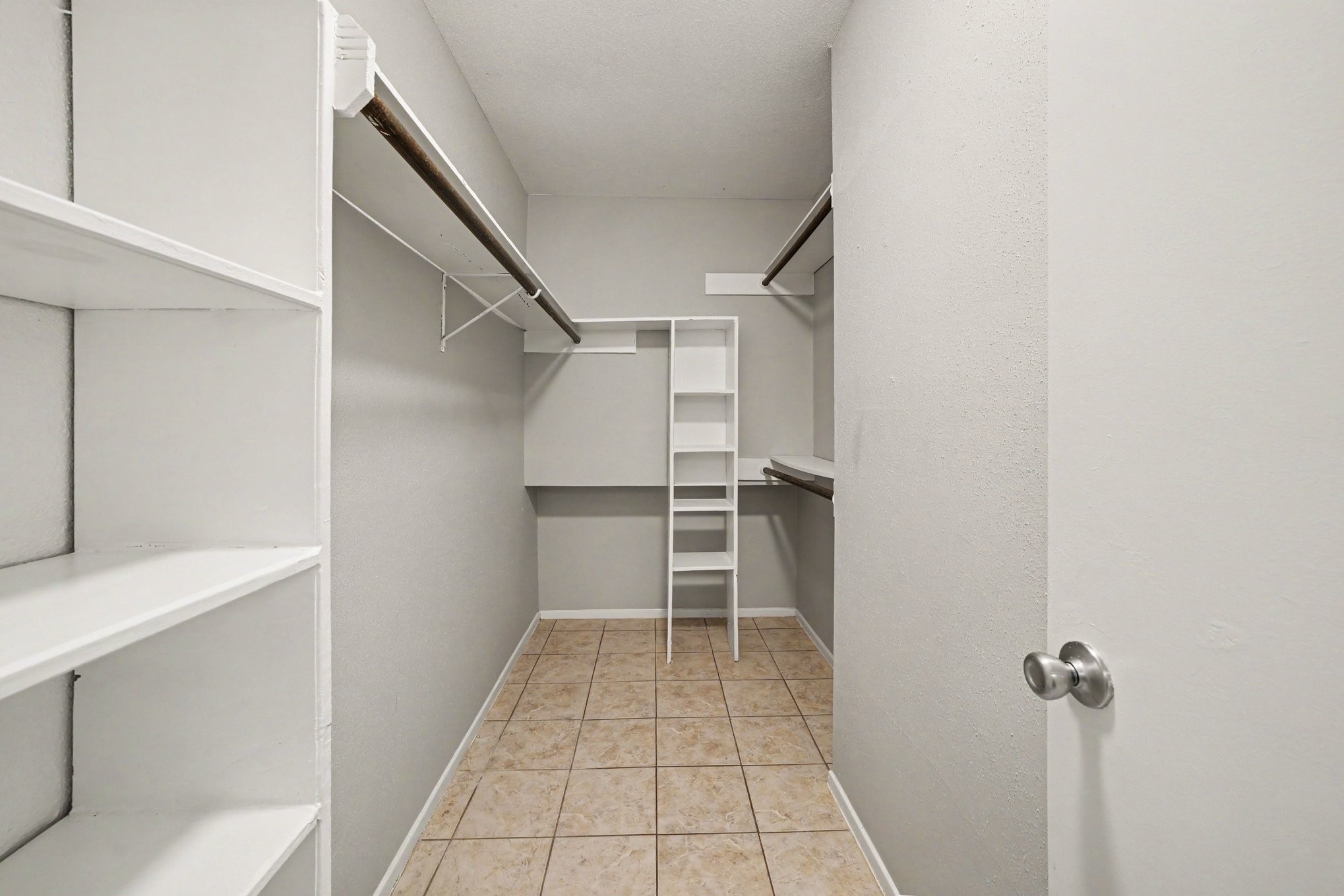 419 Pickford Drive Property Photo 15