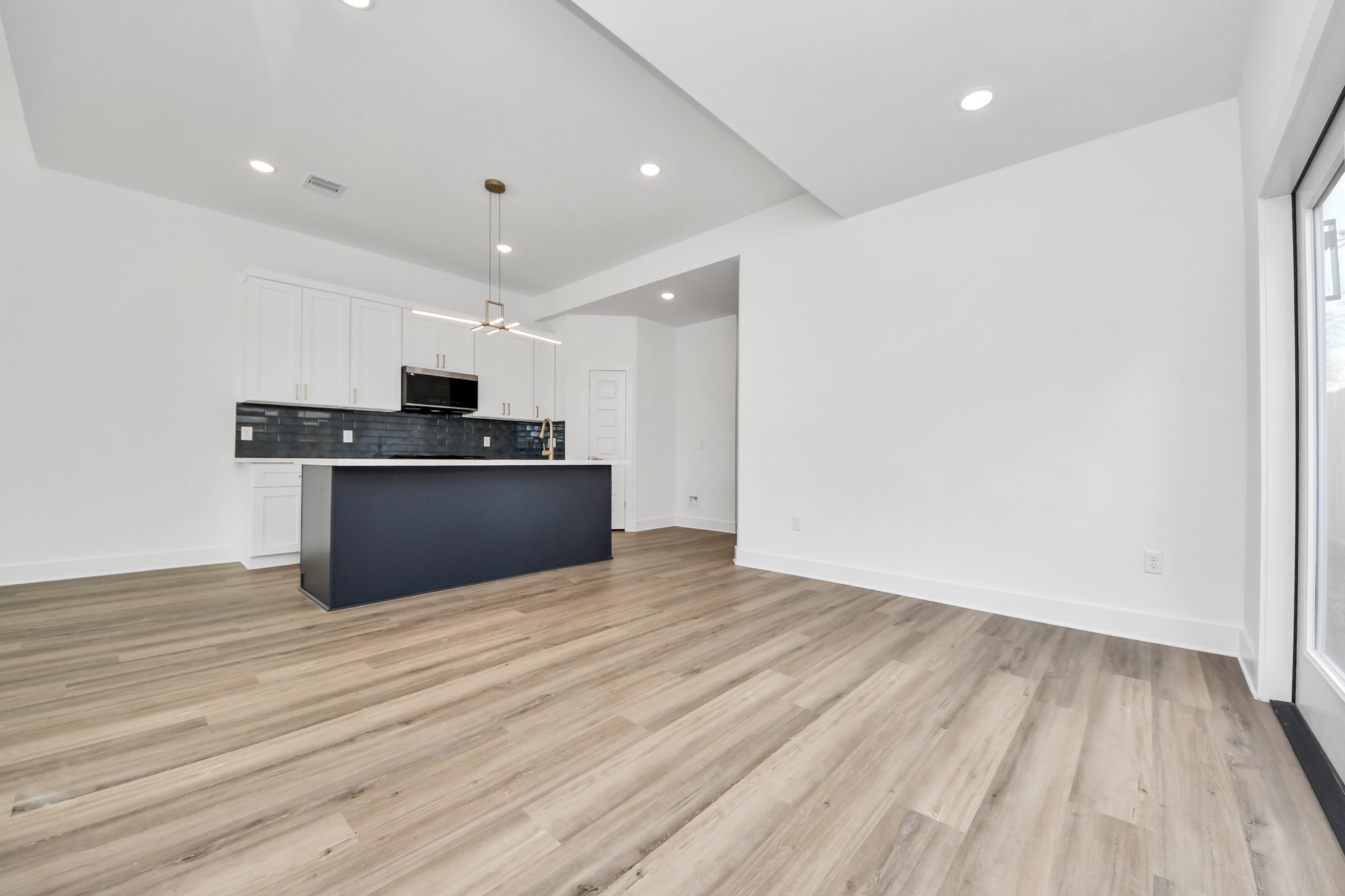 9309 Caddo Street B Property Photo 7