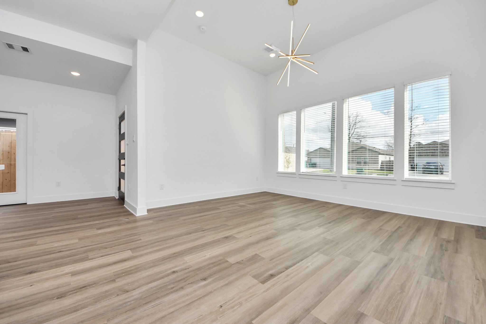 9309 Caddo Street B Property Photo 11