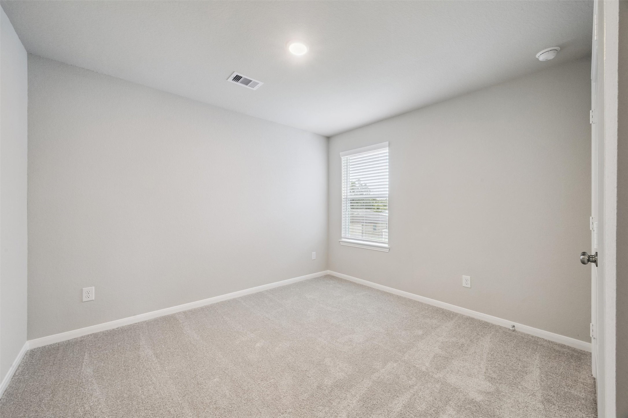 914 Roosevelt Street Property Photo 17