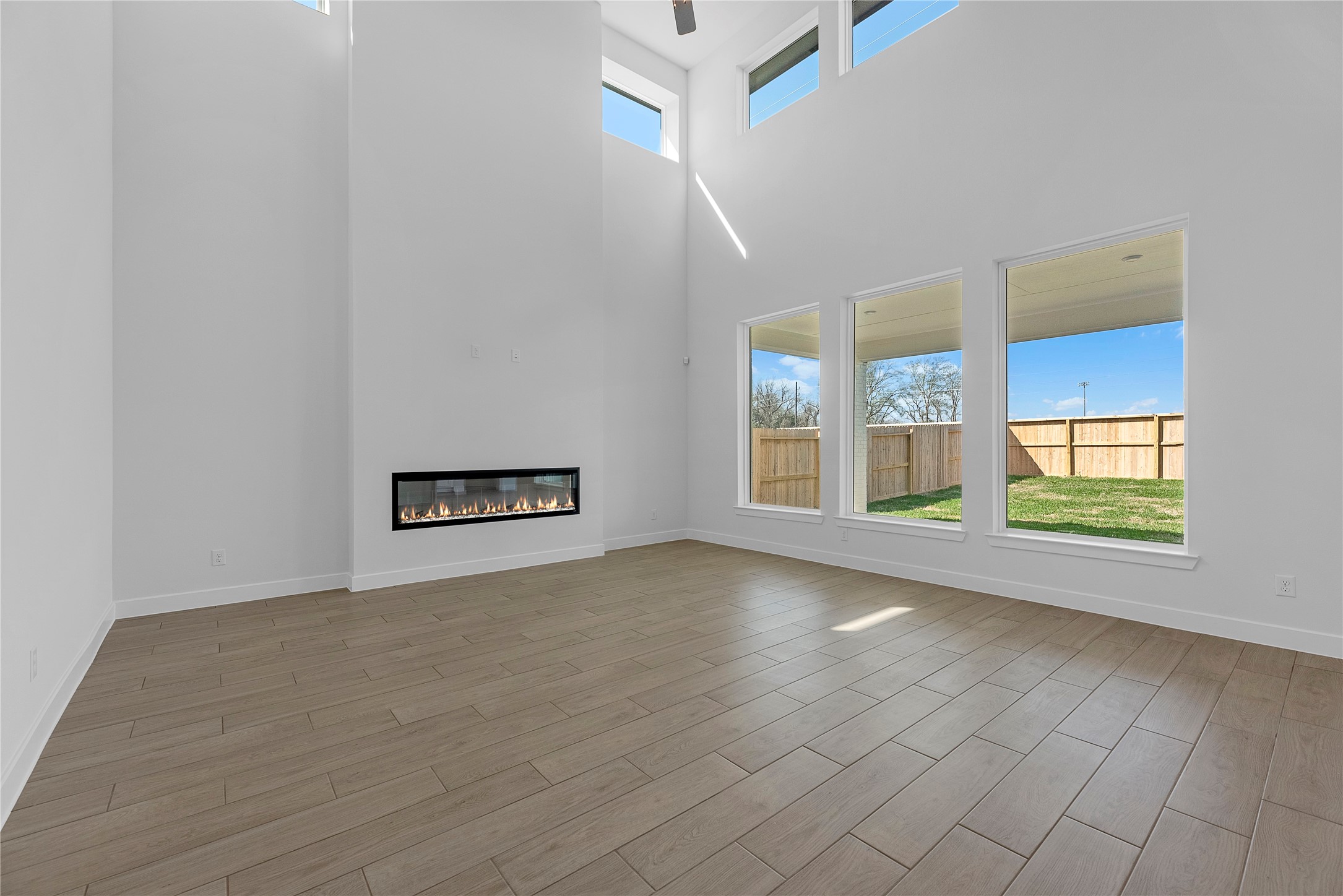 1615 Summer Pine Court Property Photo 8