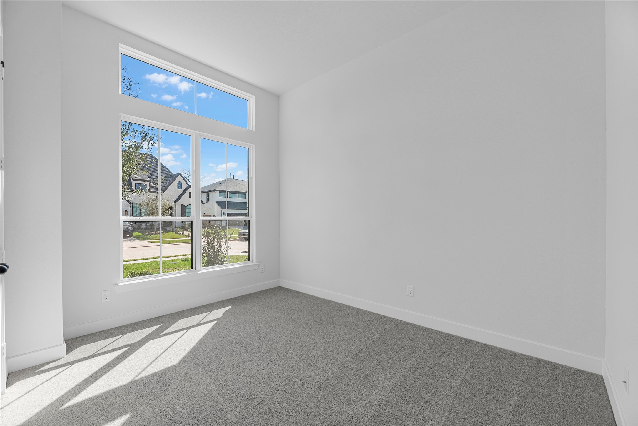 1615 Summer Pine Court Property Photo 13