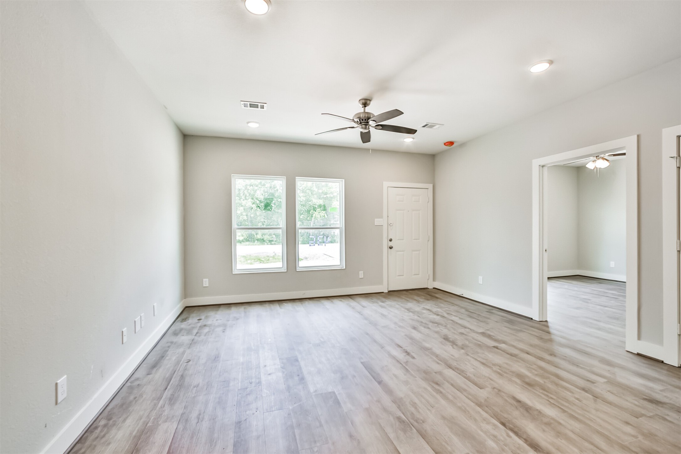 420 Ave B Property Photo 2