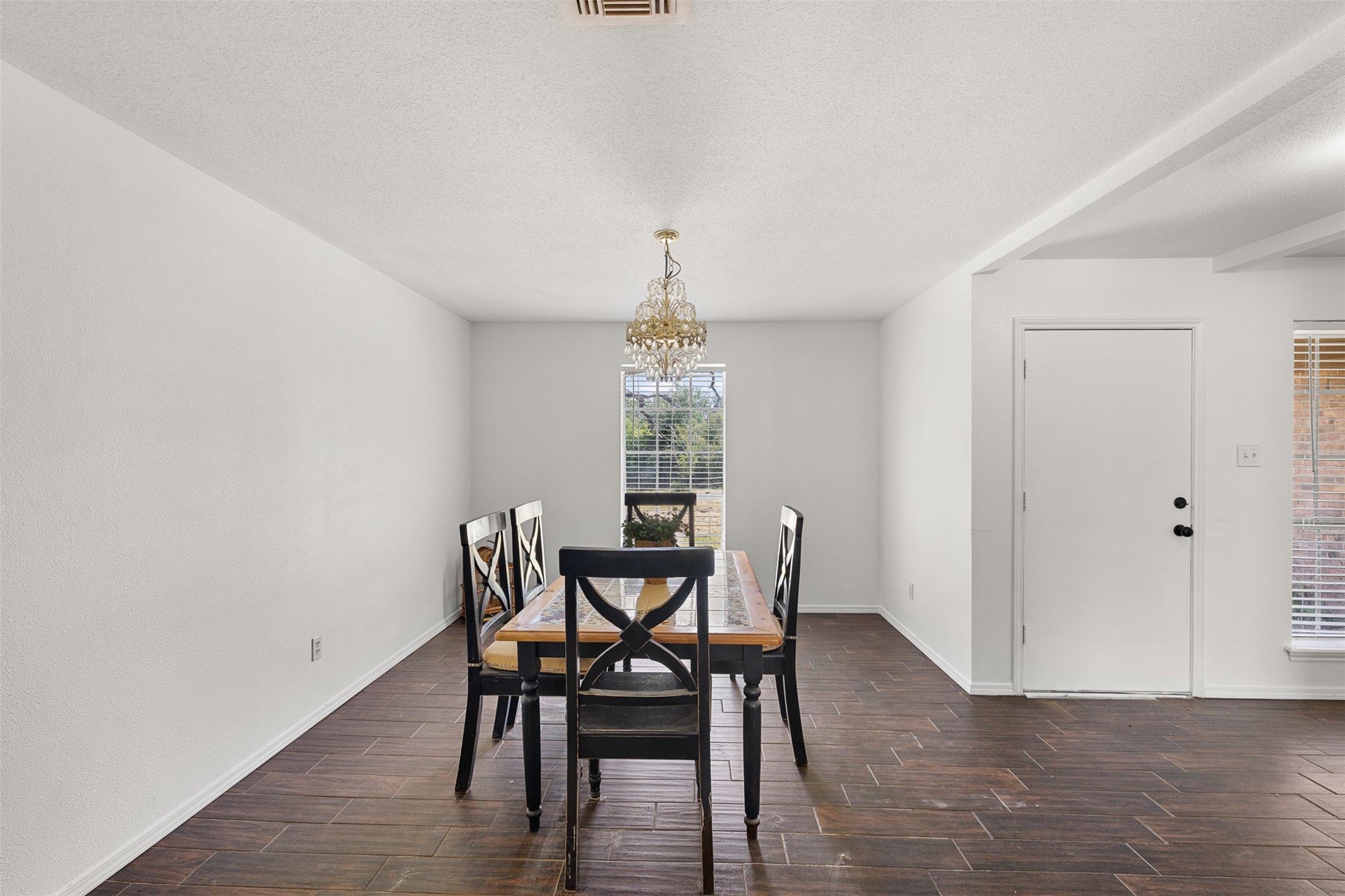 1852 County Road 202 Property Photo 8