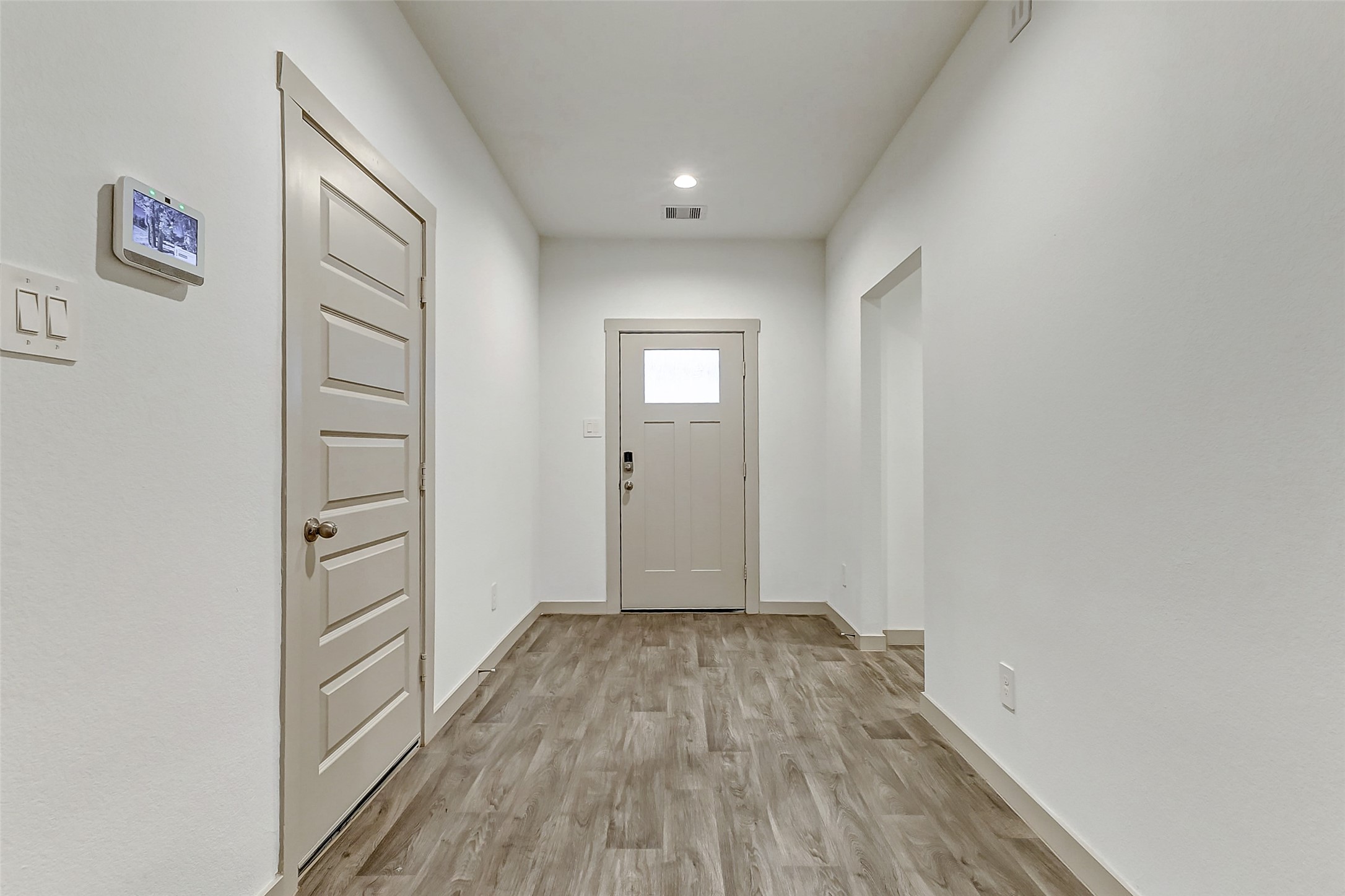 7007 Sunbreeze Lane Property Photo 11