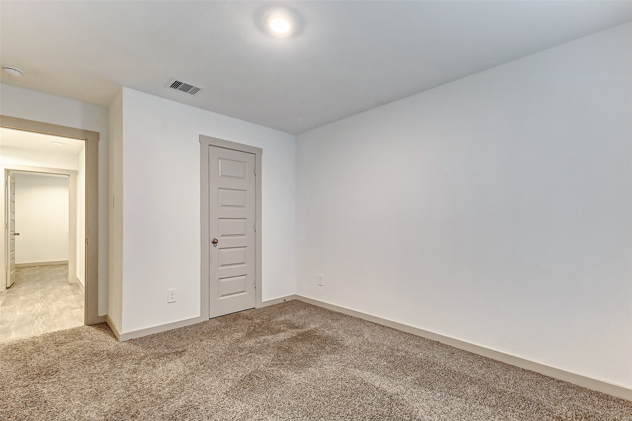 7007 Sunbreeze Lane Property Photo 13