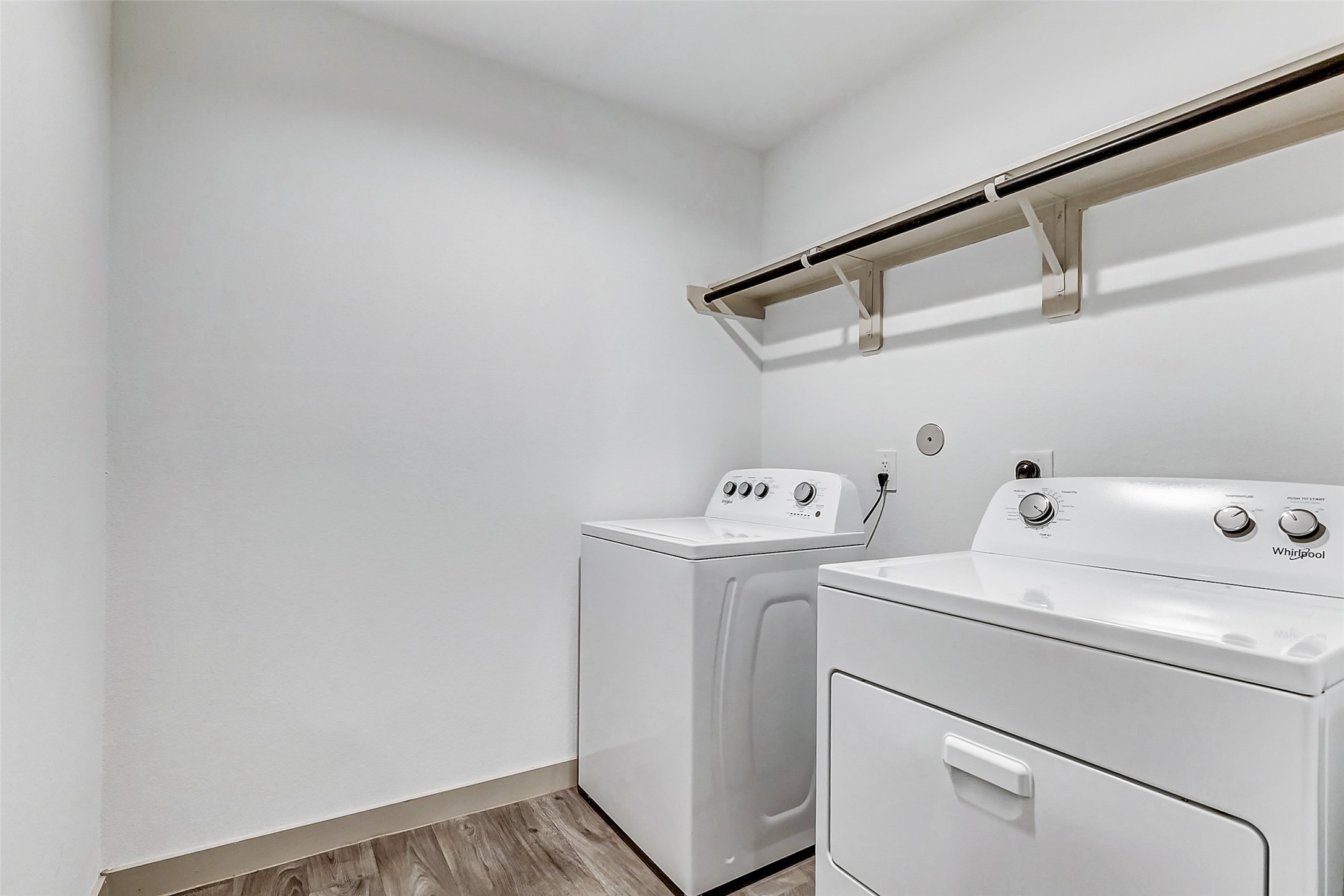 7007 Sunbreeze Lane Property Photo 18
