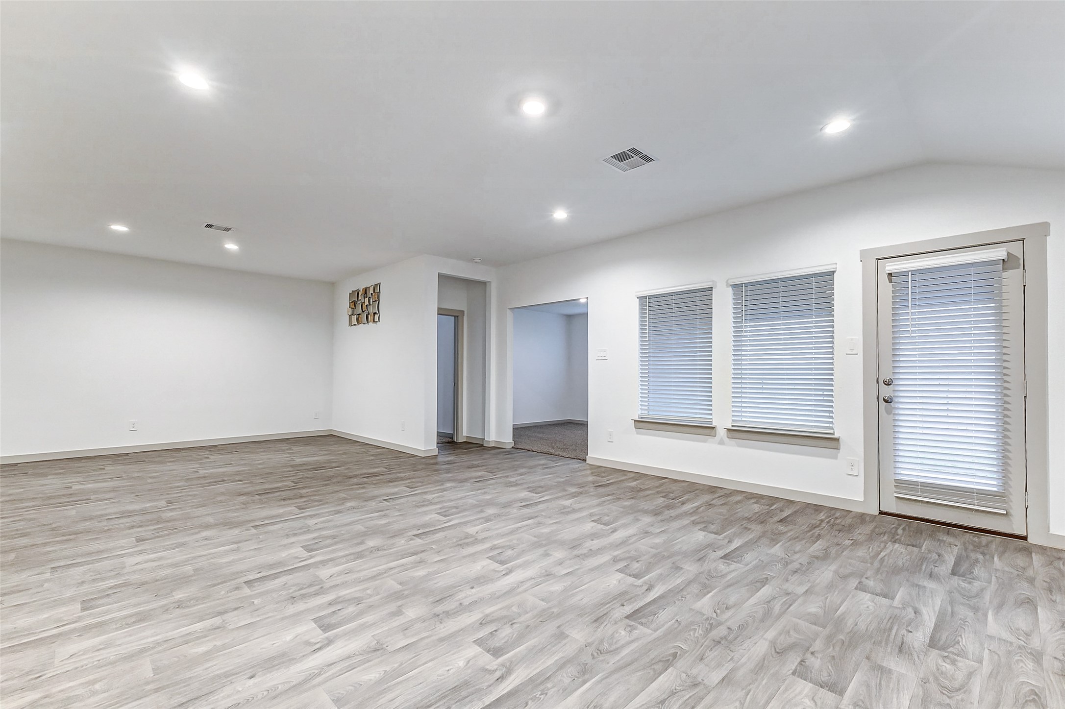 7007 Sunbreeze Lane Property Photo 25