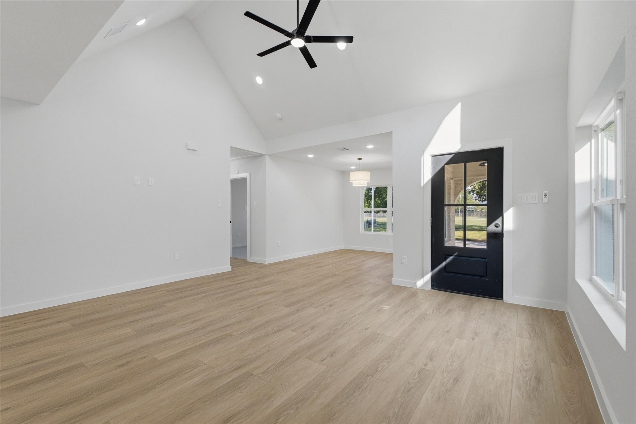 211 N Jenkins Street Property Photo 5