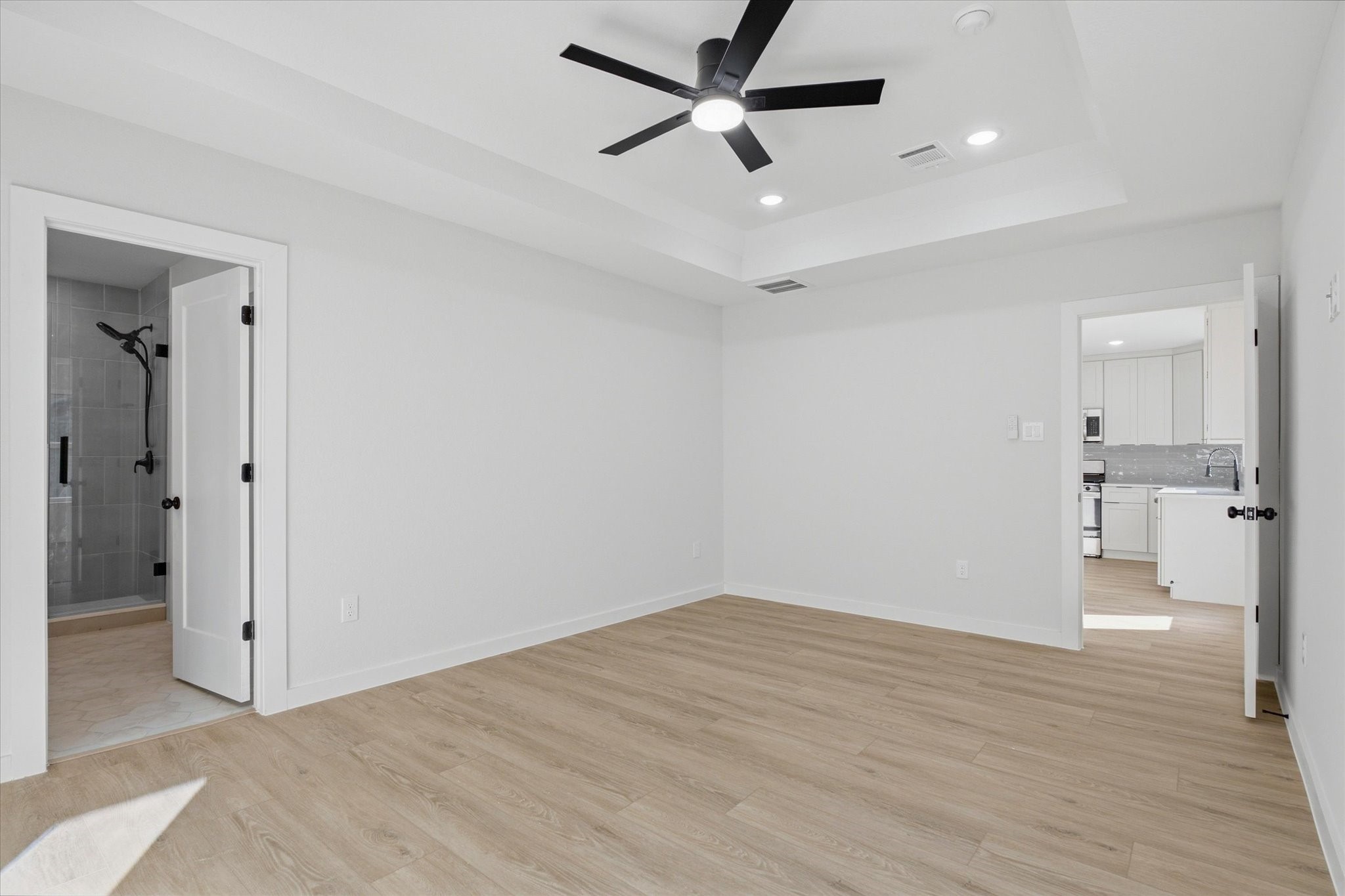 211 N Jenkins Street Property Photo 12