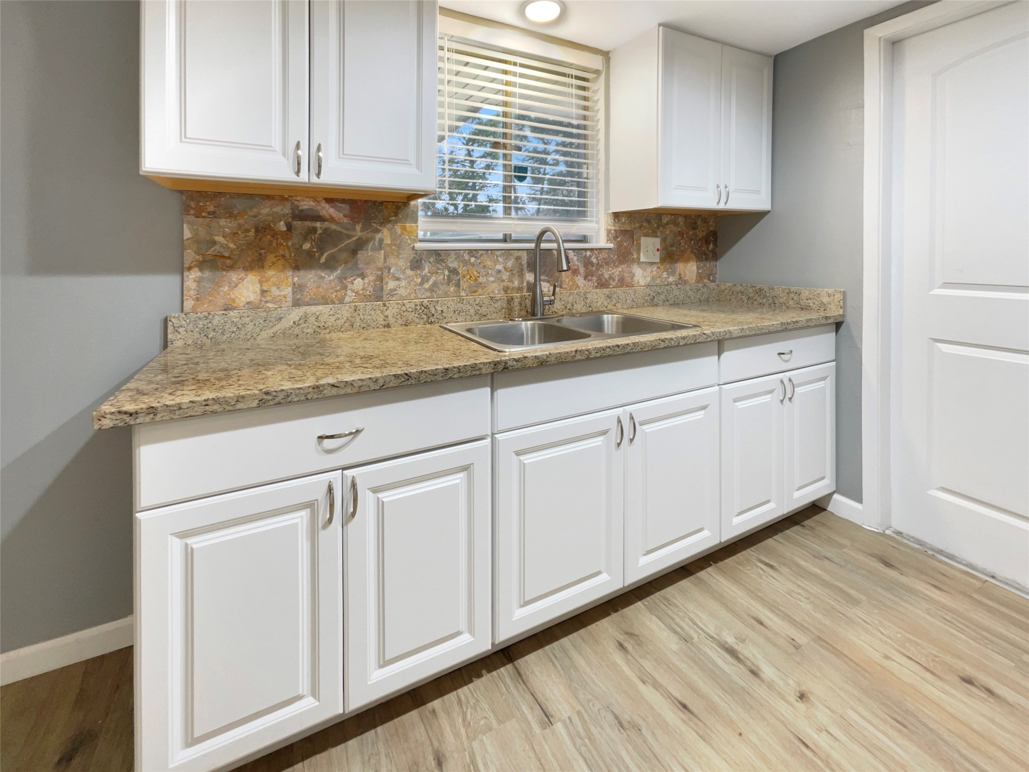 8811 Cottage Gate Lane Property Photo 11