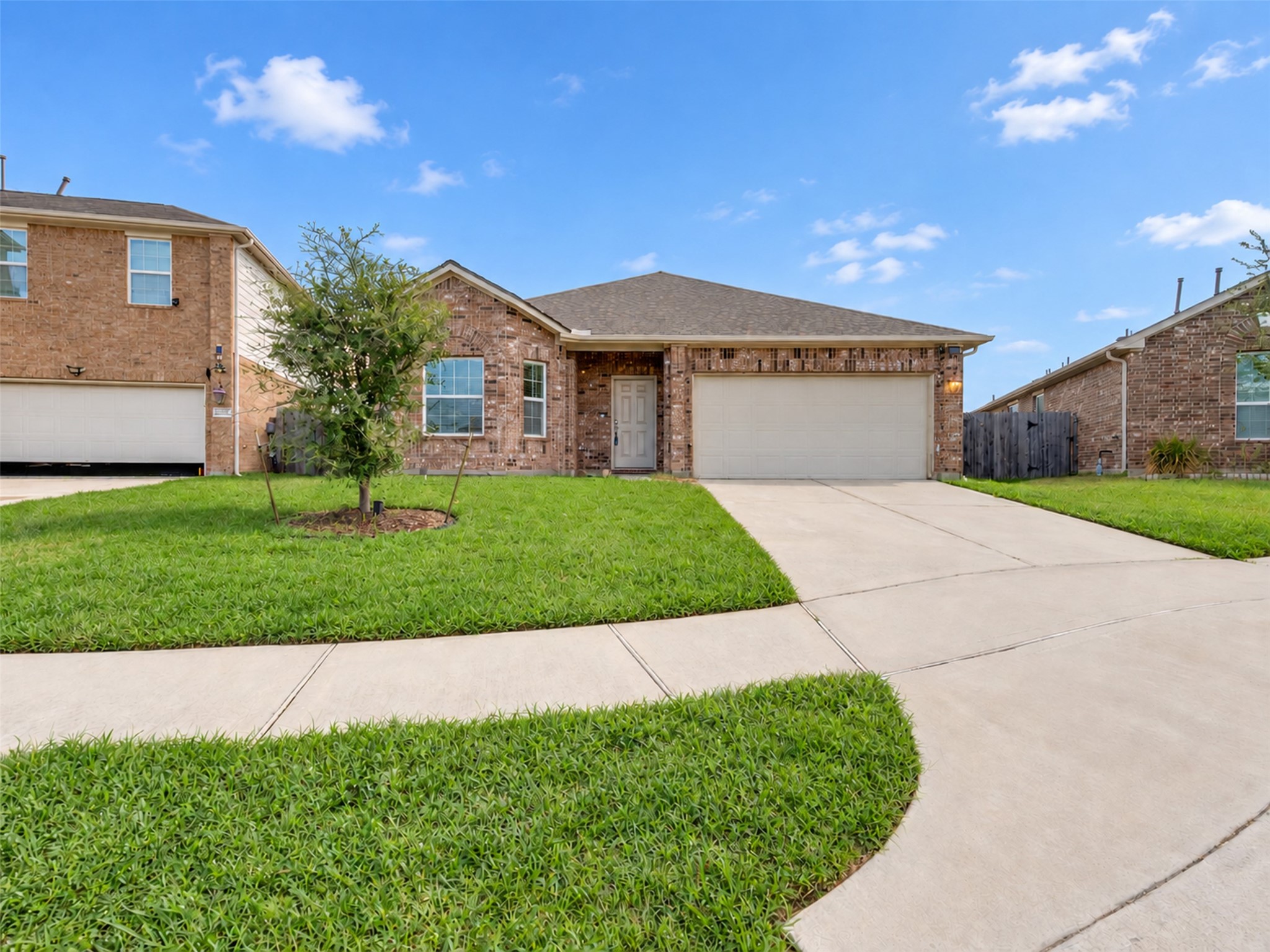 22739 Highland Maple Court Property Photo 2