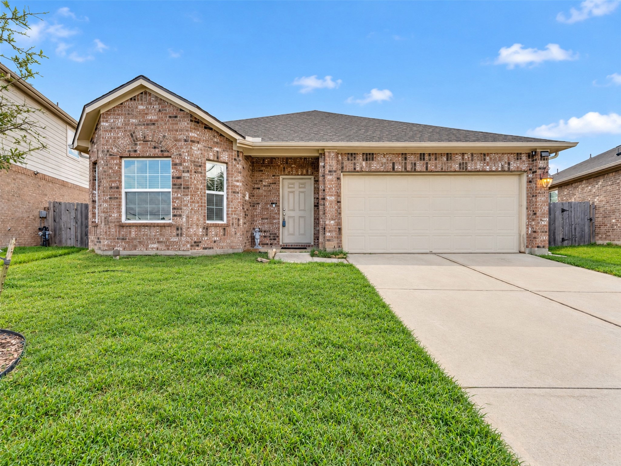 22739 Highland Maple Court Property Photo 3