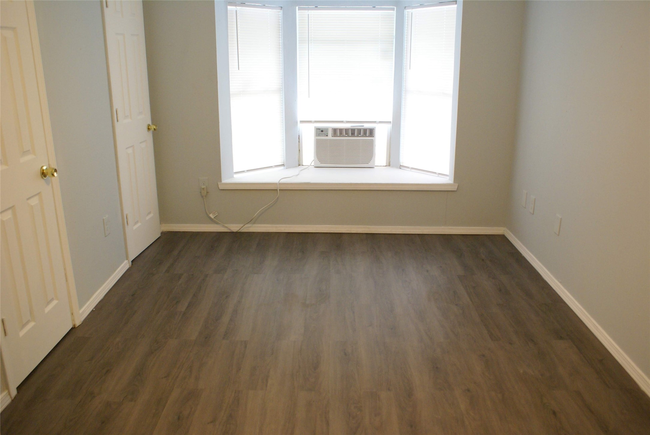 2511 Rosalie Street D Property Photo 4