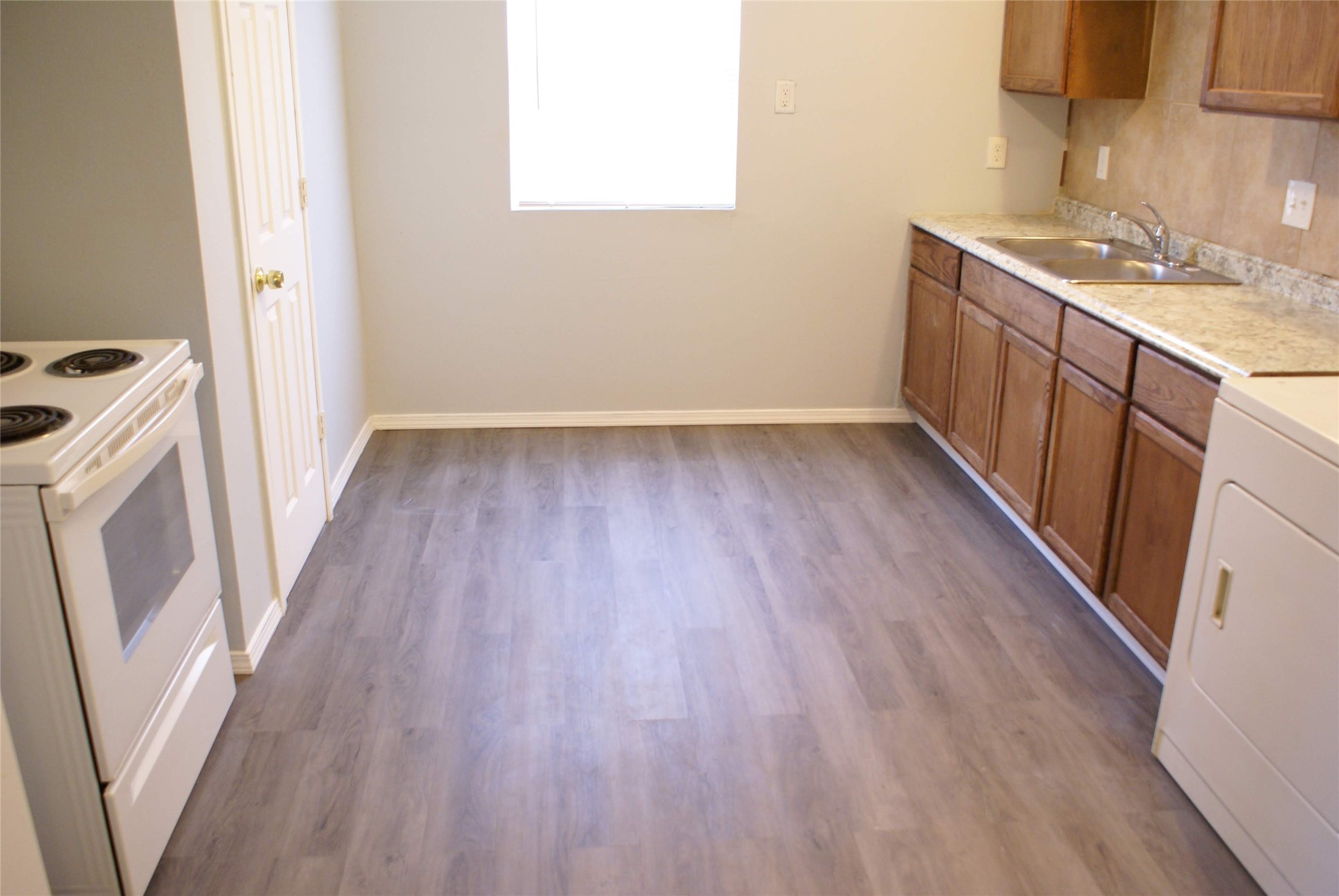 2511 Rosalie Street D Property Photo 9