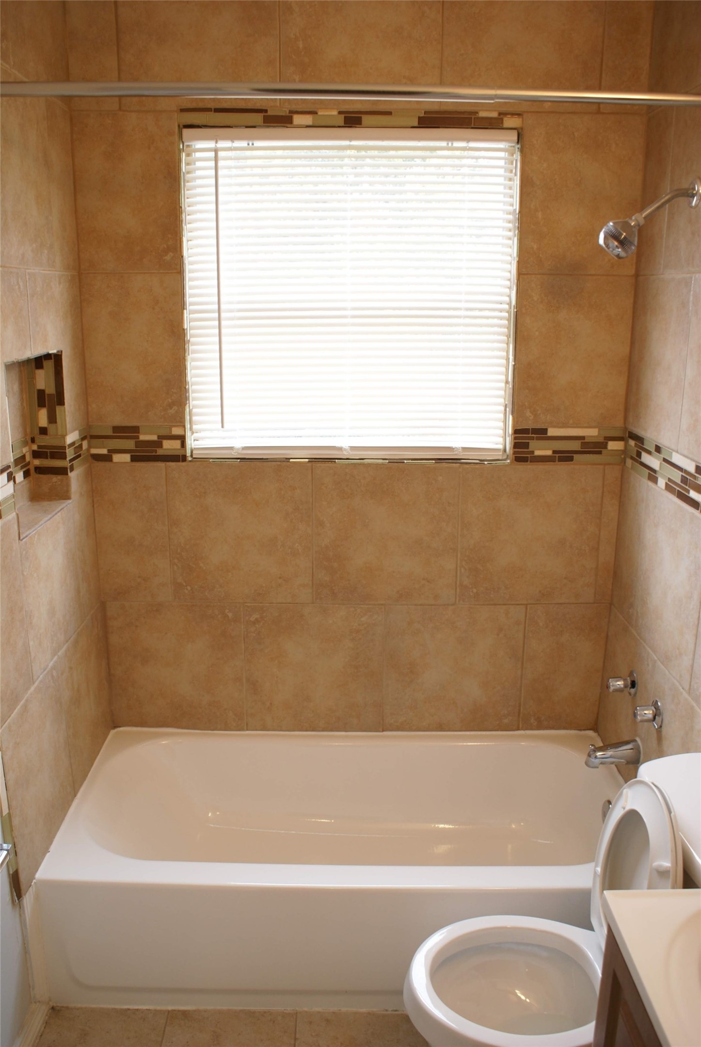 2511 Rosalie Street D Property Photo 10