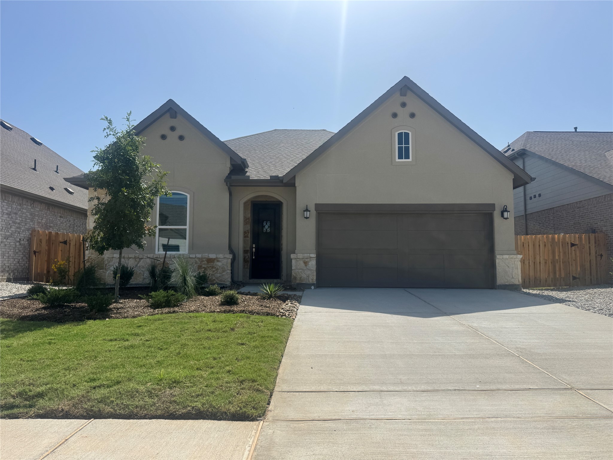 2183 Stillhouse Drive Property Photo 1