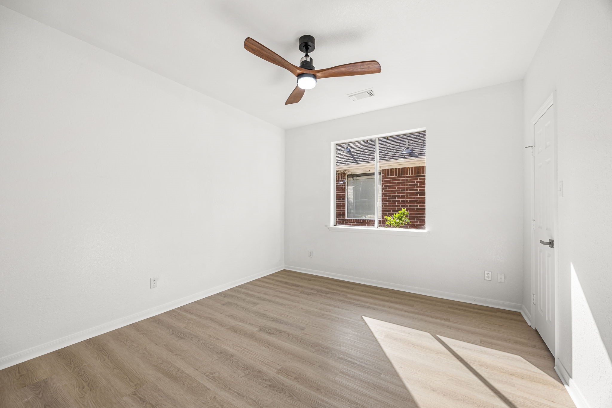 1807 Spreading Bough Lane Property Photo 30