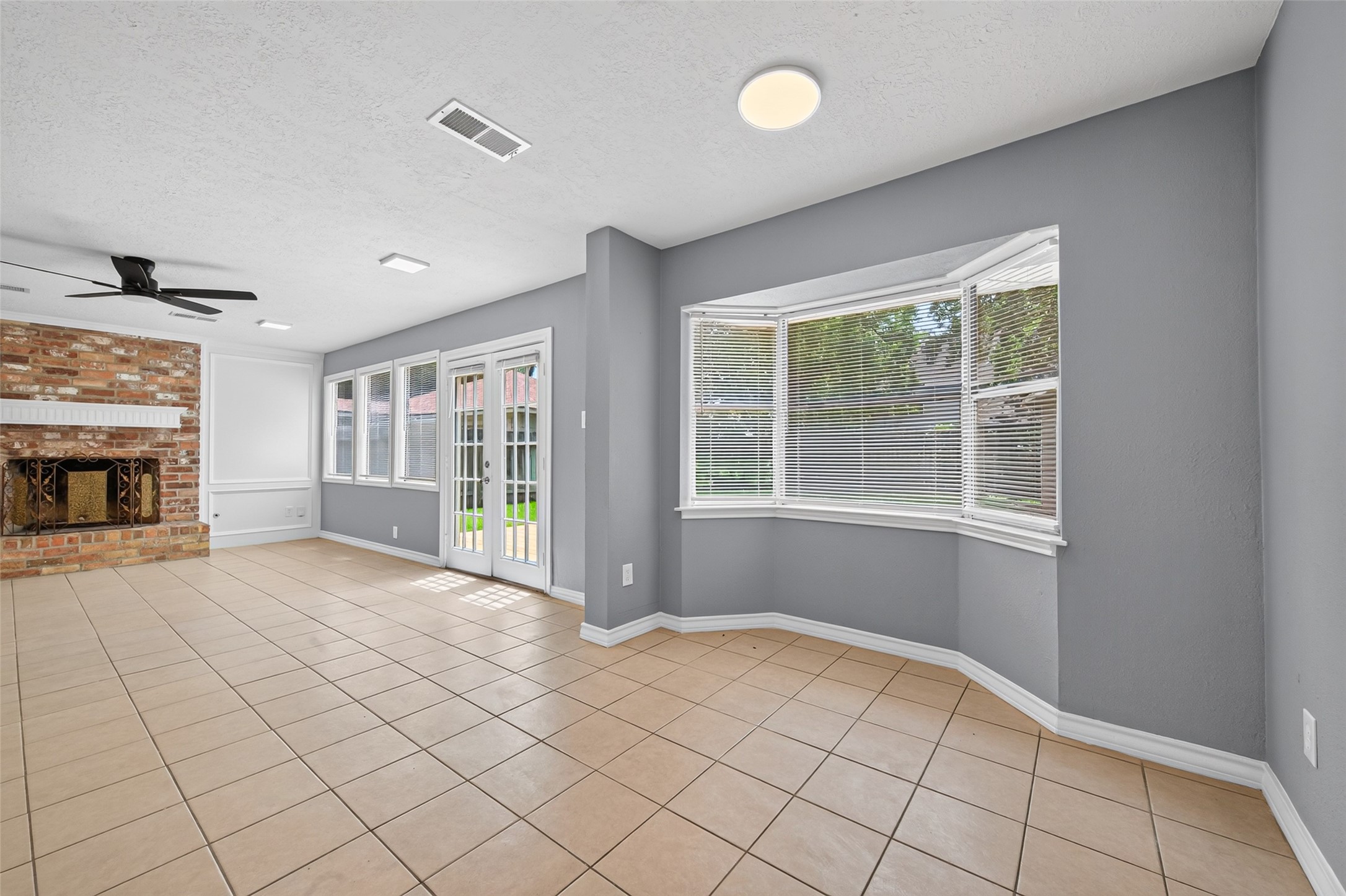 6715 Greenvale Lane Property Photo 16