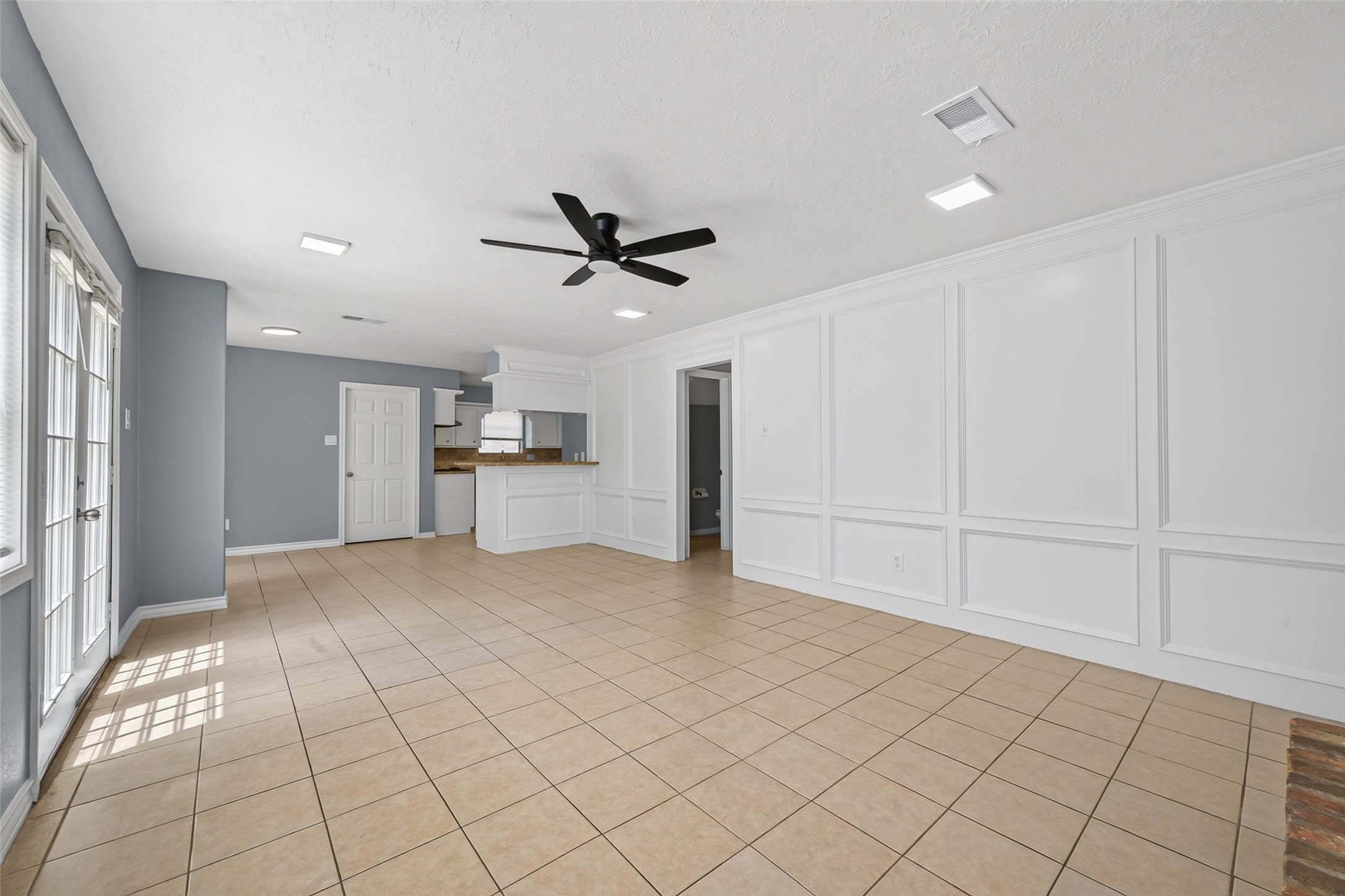 6715 Greenvale Lane Property Photo 21