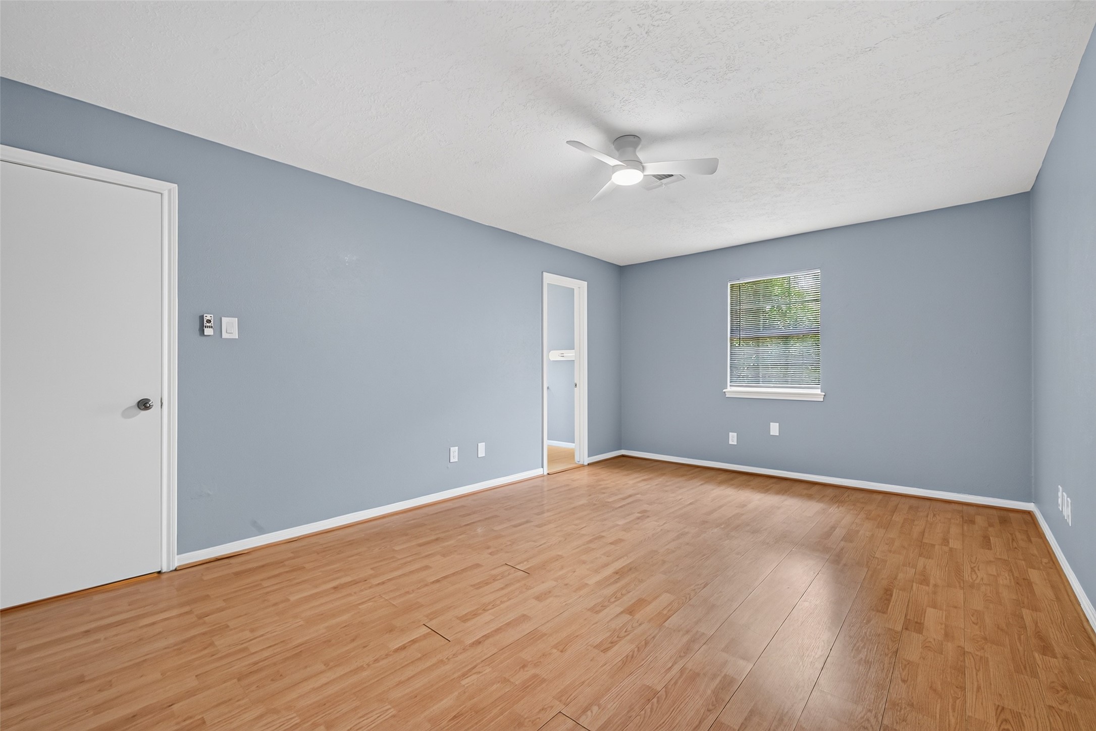 6715 Greenvale Lane Property Photo 25