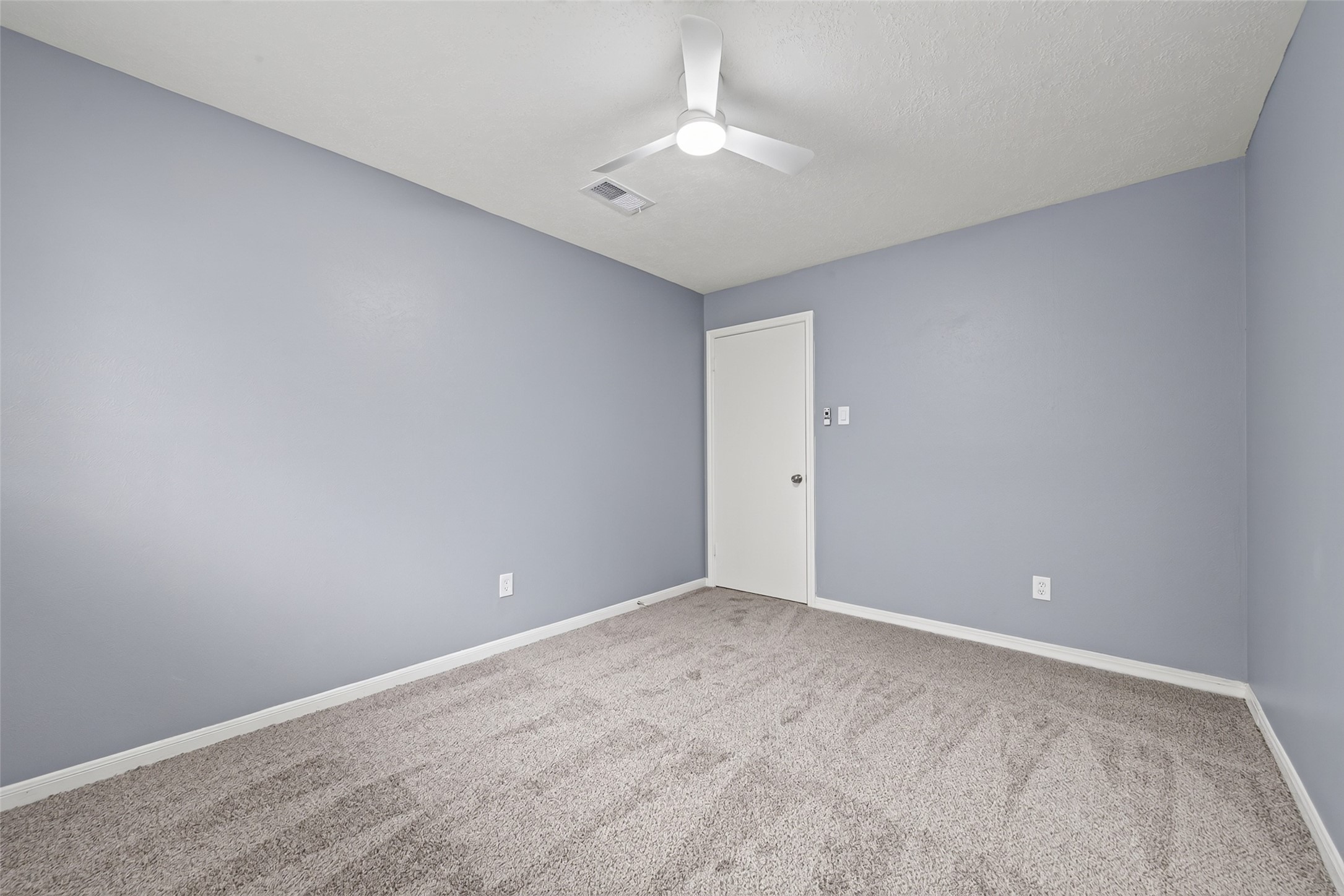 6715 Greenvale Lane Property Photo 31