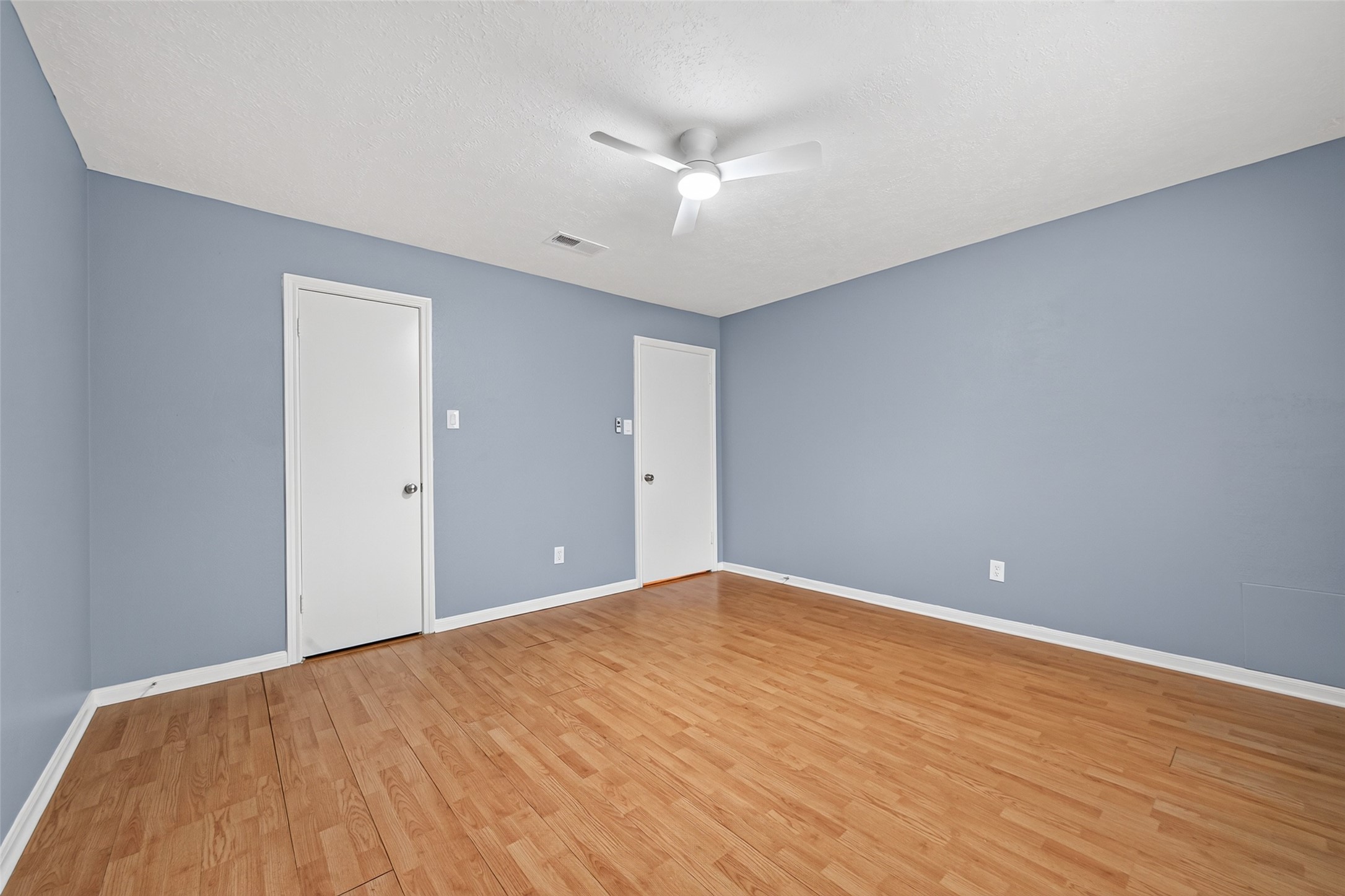 6715 Greenvale Lane Property Photo 36