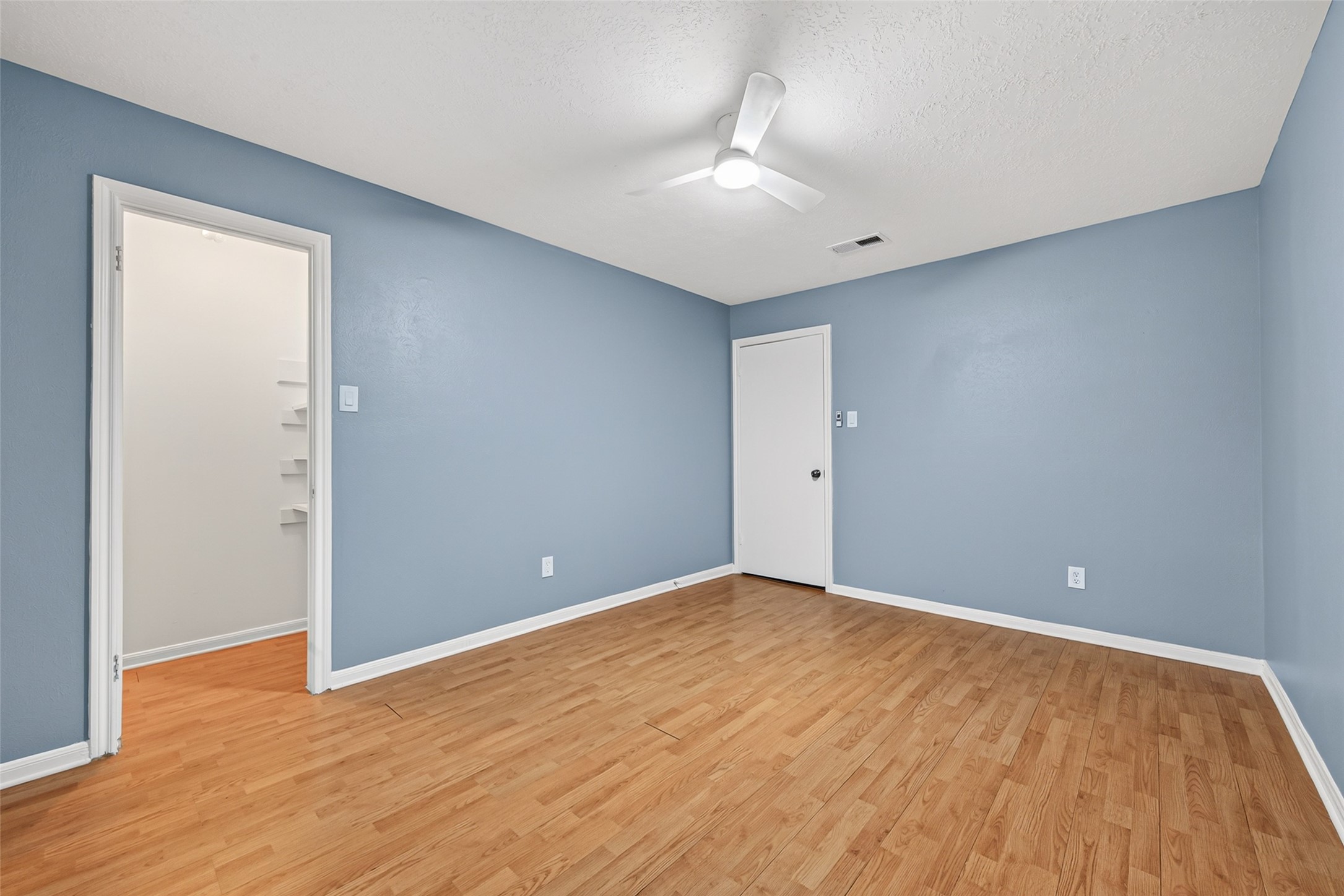 6715 Greenvale Lane Property Photo 38