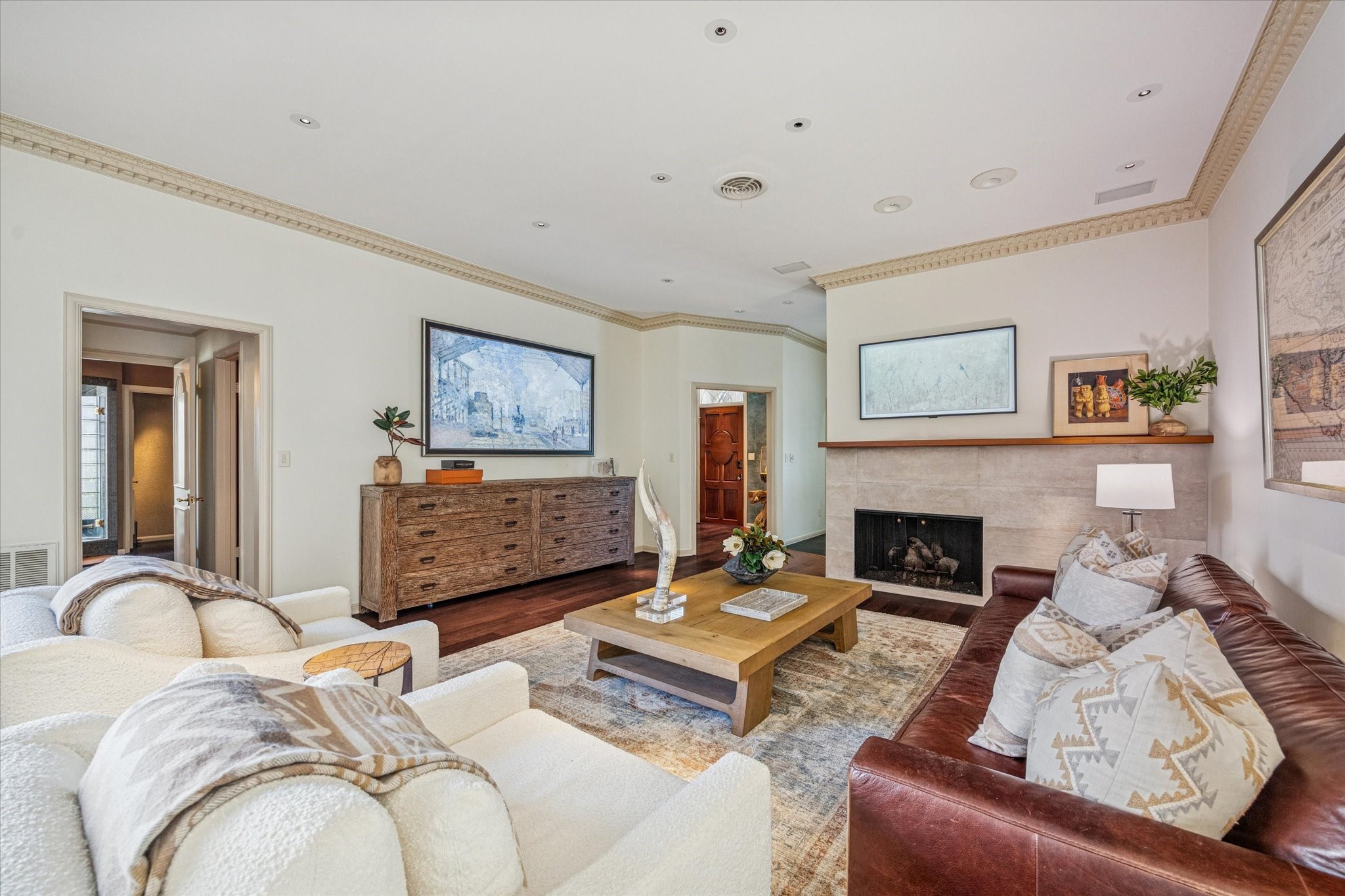 2102 Canongate Drive Property Photo 9
