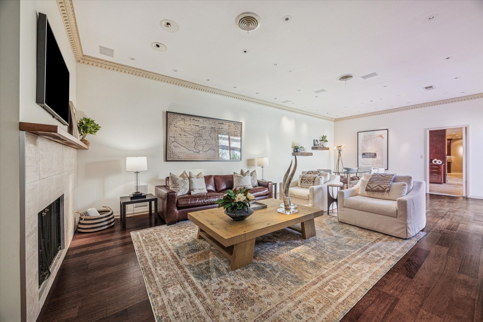 2102 Canongate Drive Property Photo 11