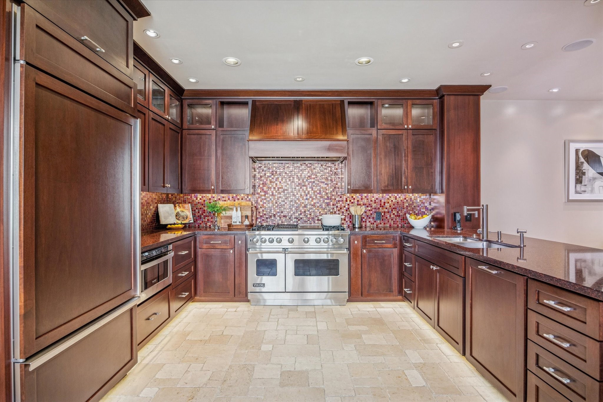 2102 Canongate Drive Property Photo 16