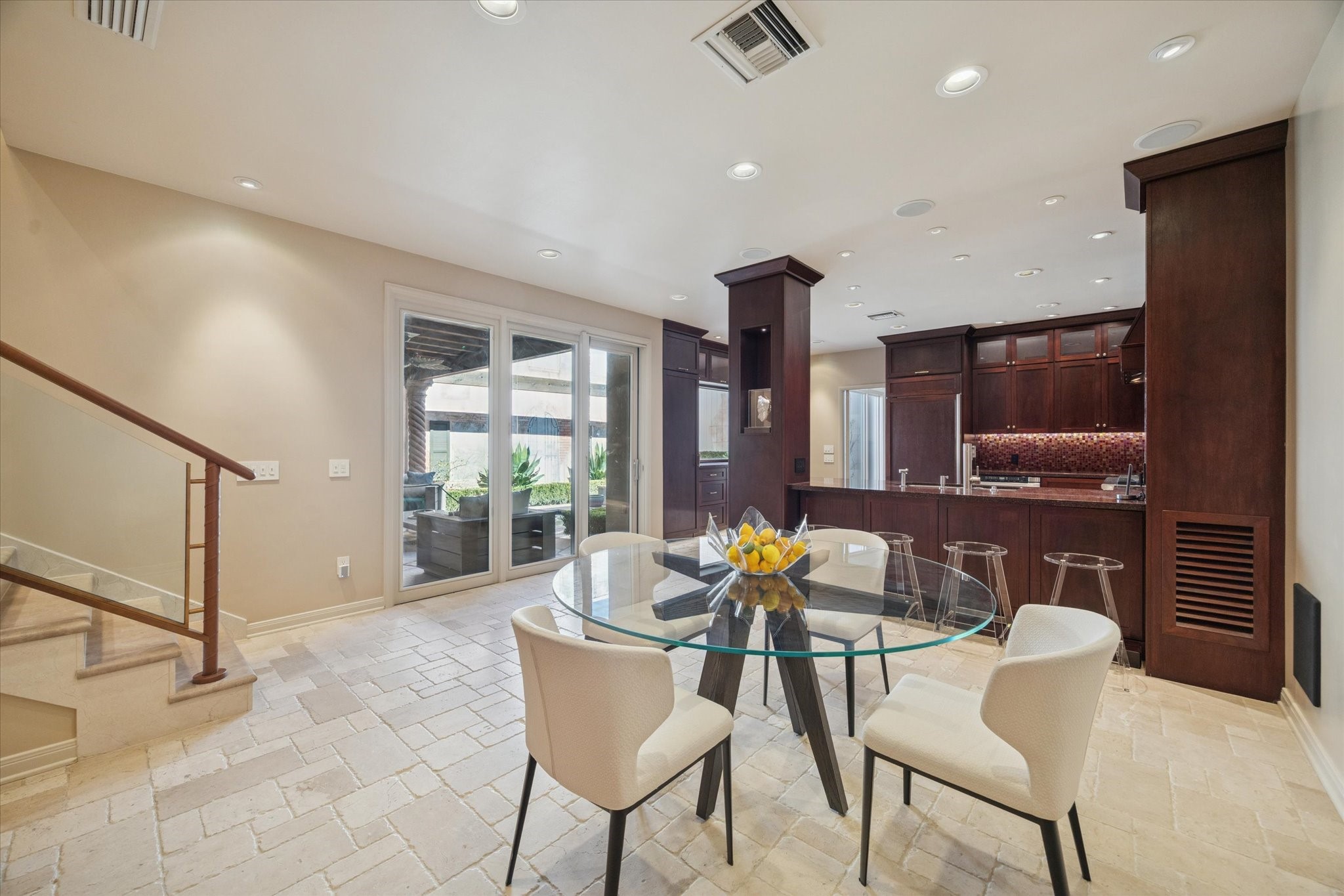 2102 Canongate Drive Property Photo 20