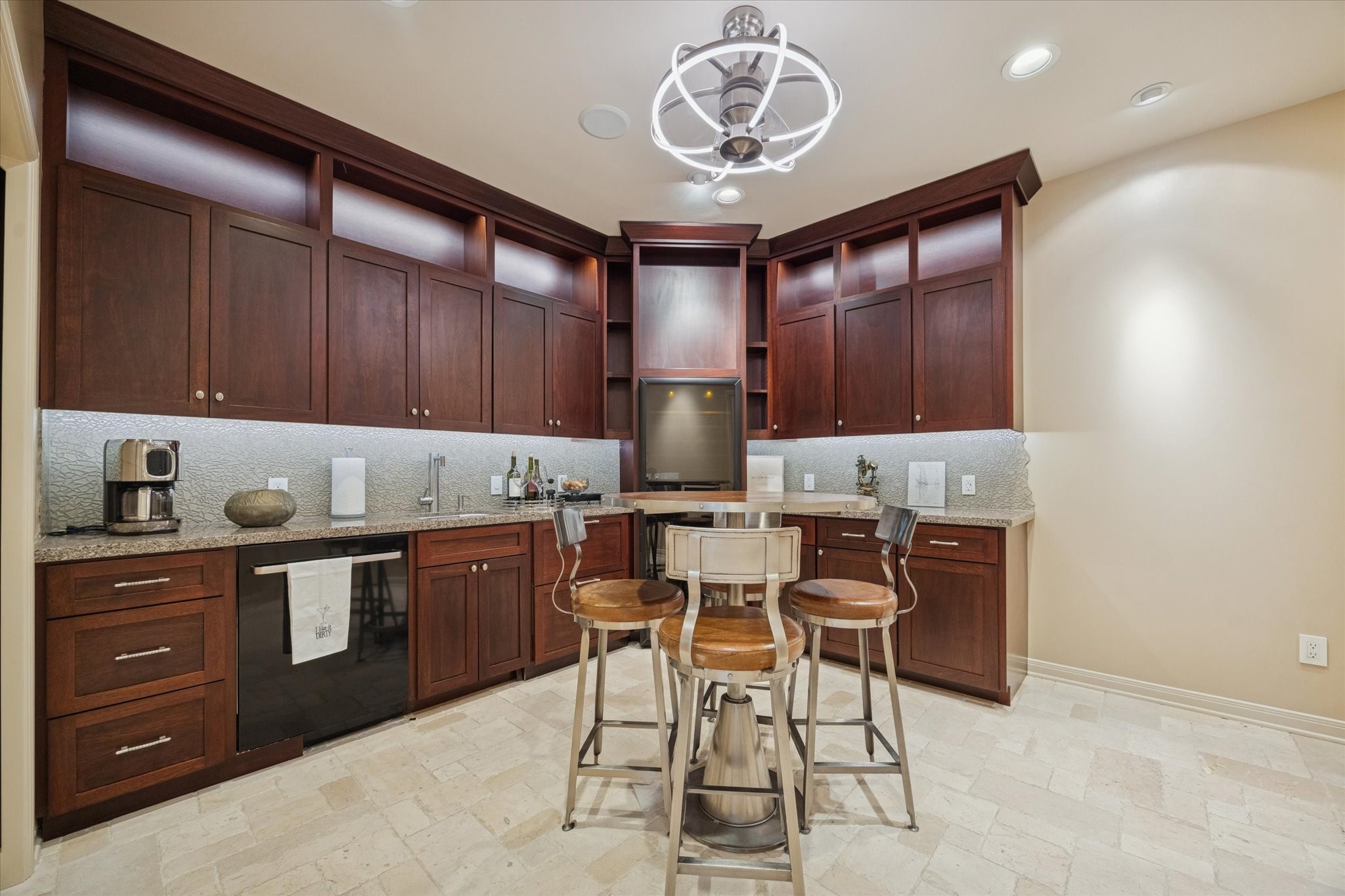 2102 Canongate Drive Property Photo 23