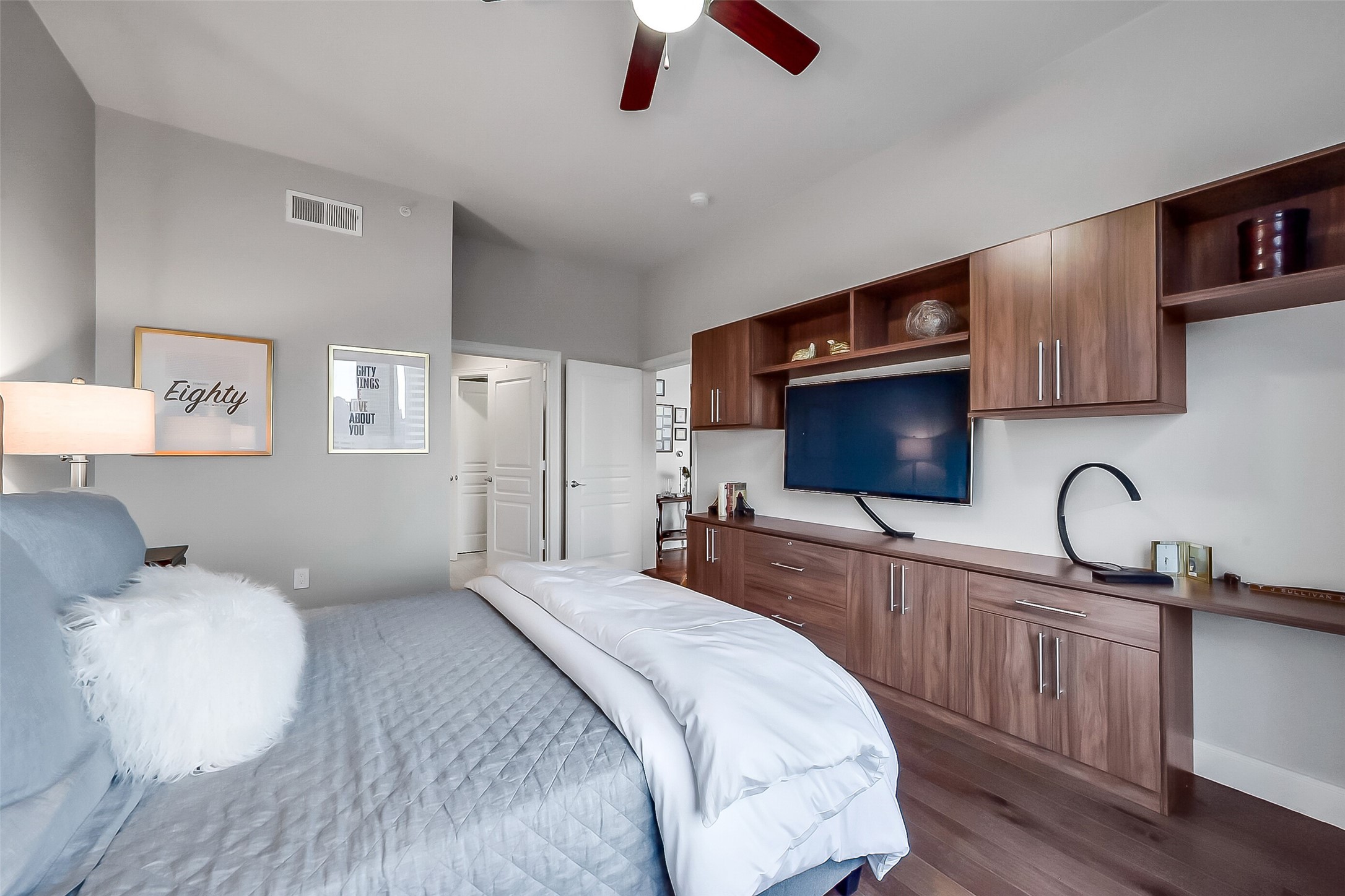 3333 Allen Parkway 710 Property Photo 17
