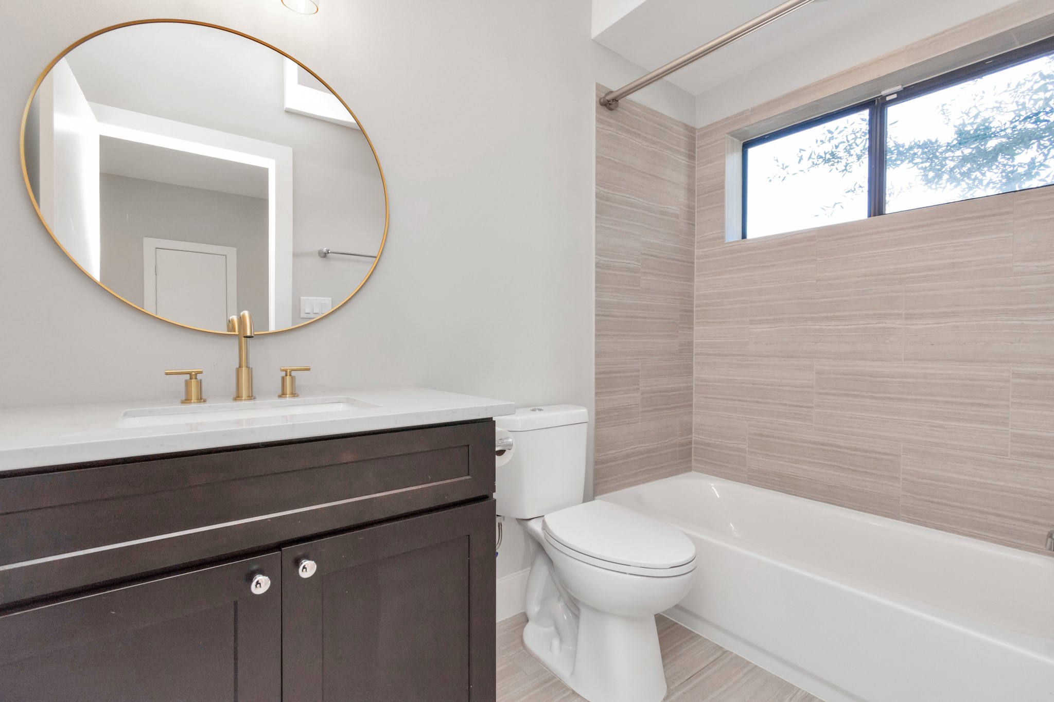 151 N Ennis Street Property Photo 6