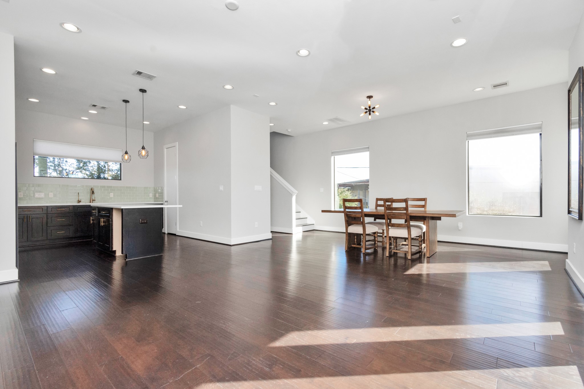151 N Ennis Street Property Photo 11