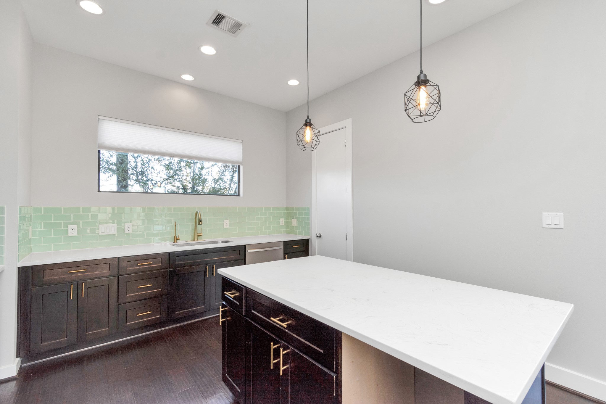151 N Ennis Street Property Photo 15